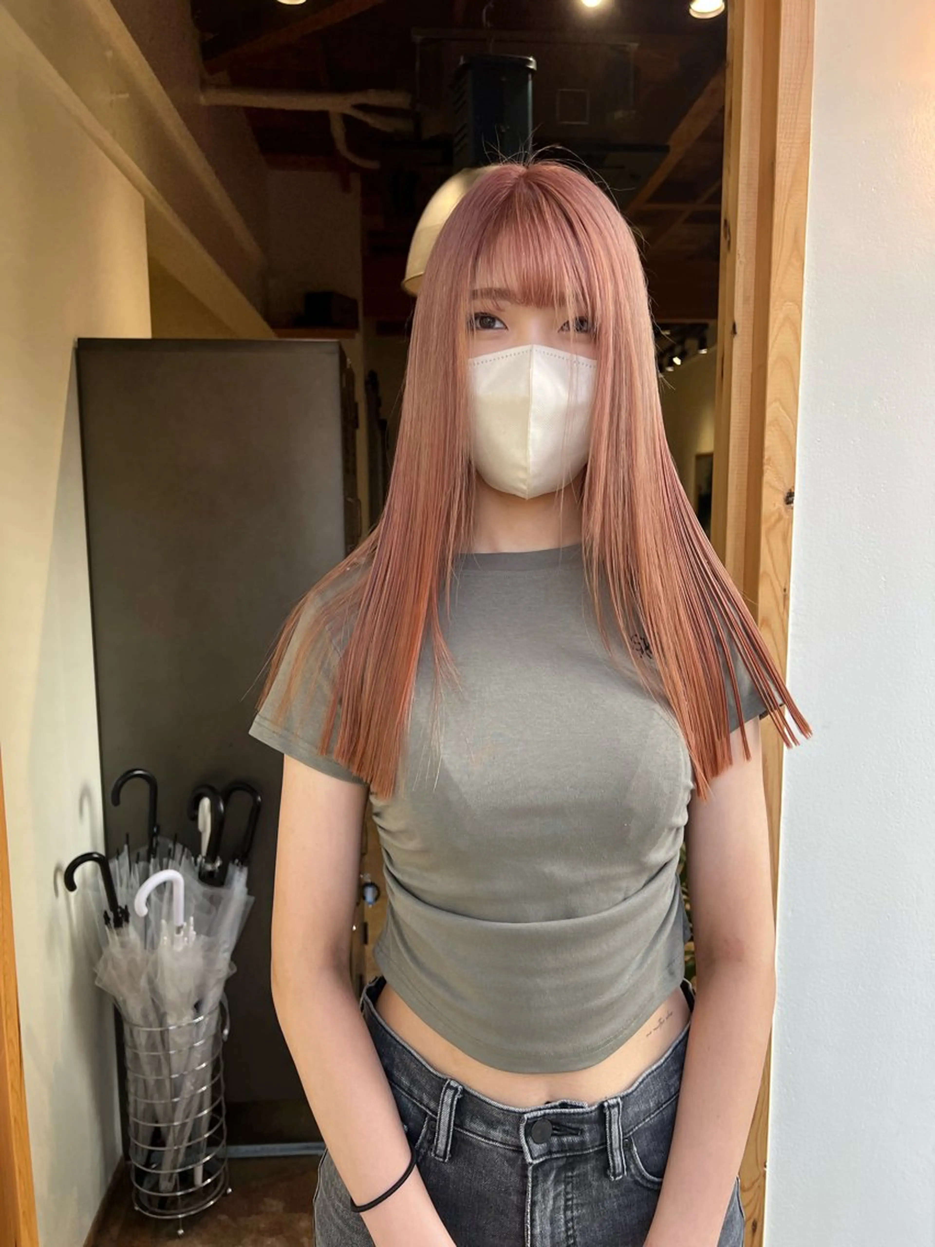 ロング カラー nishido ハイライト/パーマのヘアスタイル