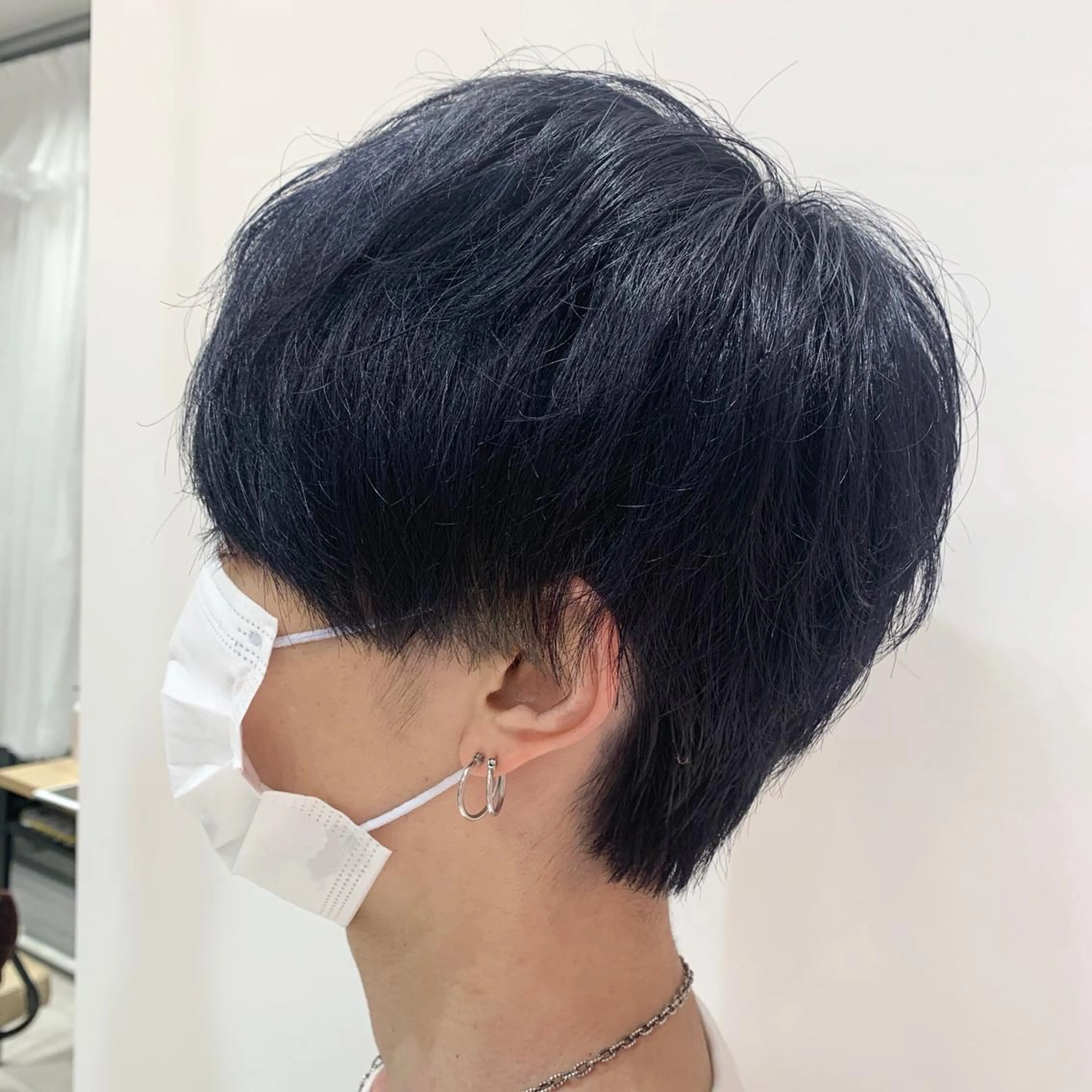 カラー メンズ ブルーカラー ネイビーカラー 韓国風ハッシュカット 似合わせレイヤー池袋のヘアスタイル