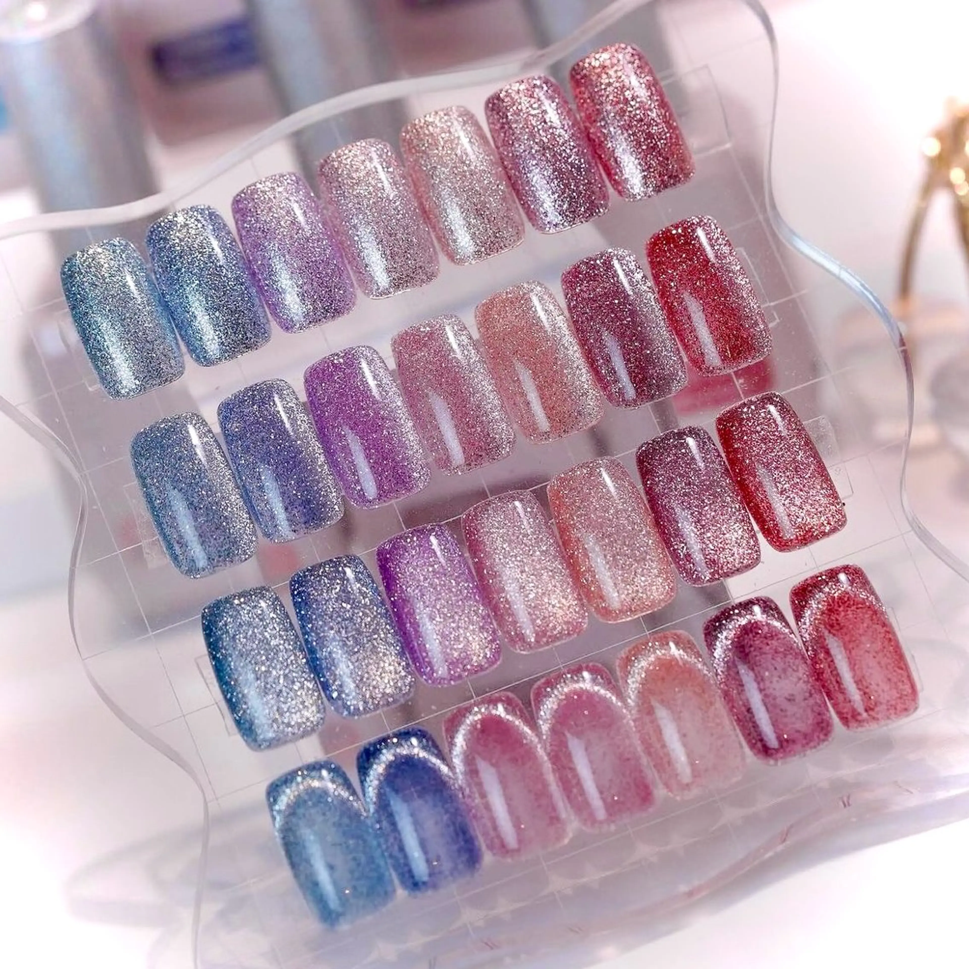 ネイル フラッシュネイル マグネットネイル ハンドネイル Vogusty's Nail 鶴見店のネイルデザイン