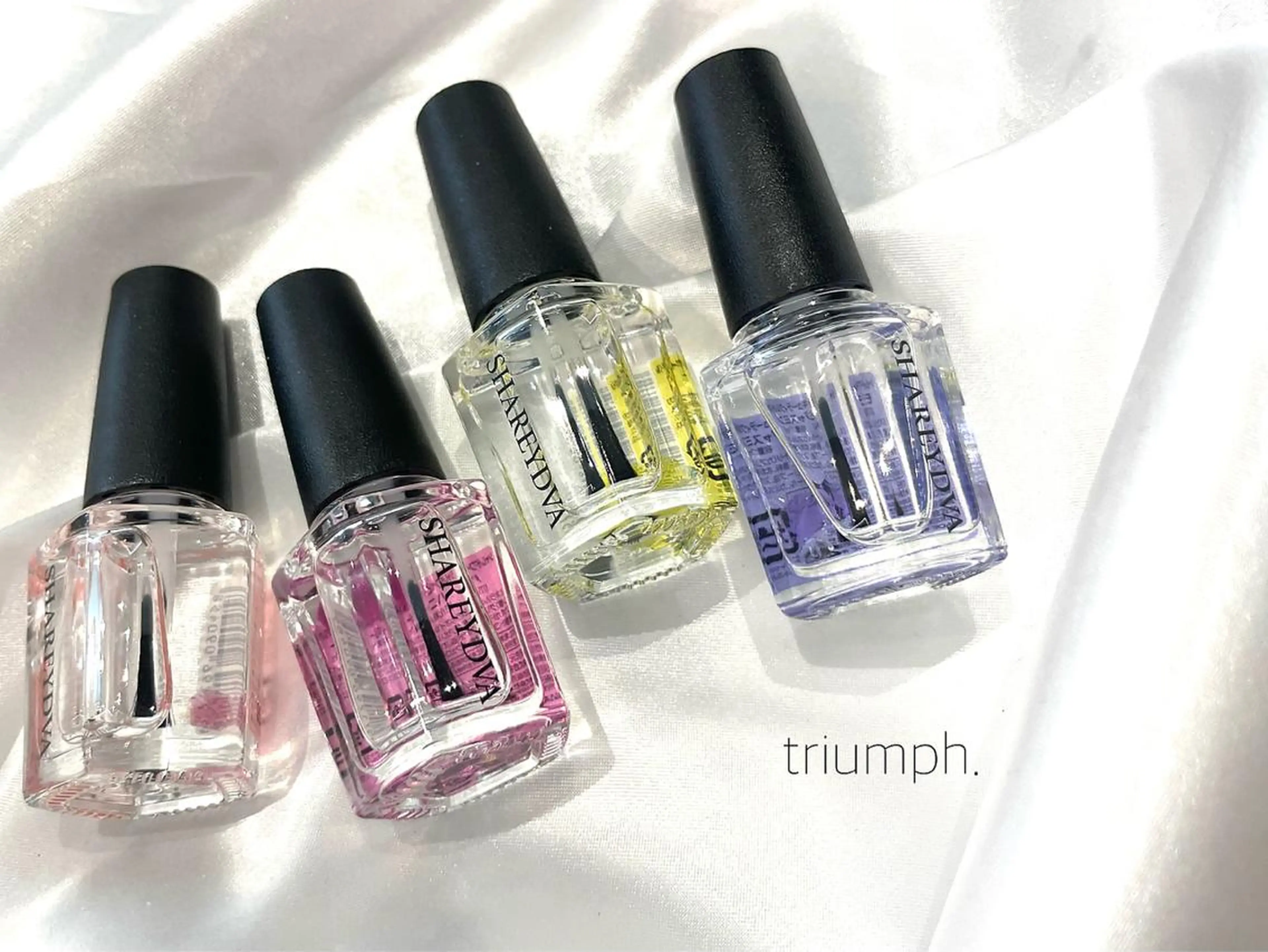 ネイル クリアネイル Natsuko 🪼のネイルデザイン