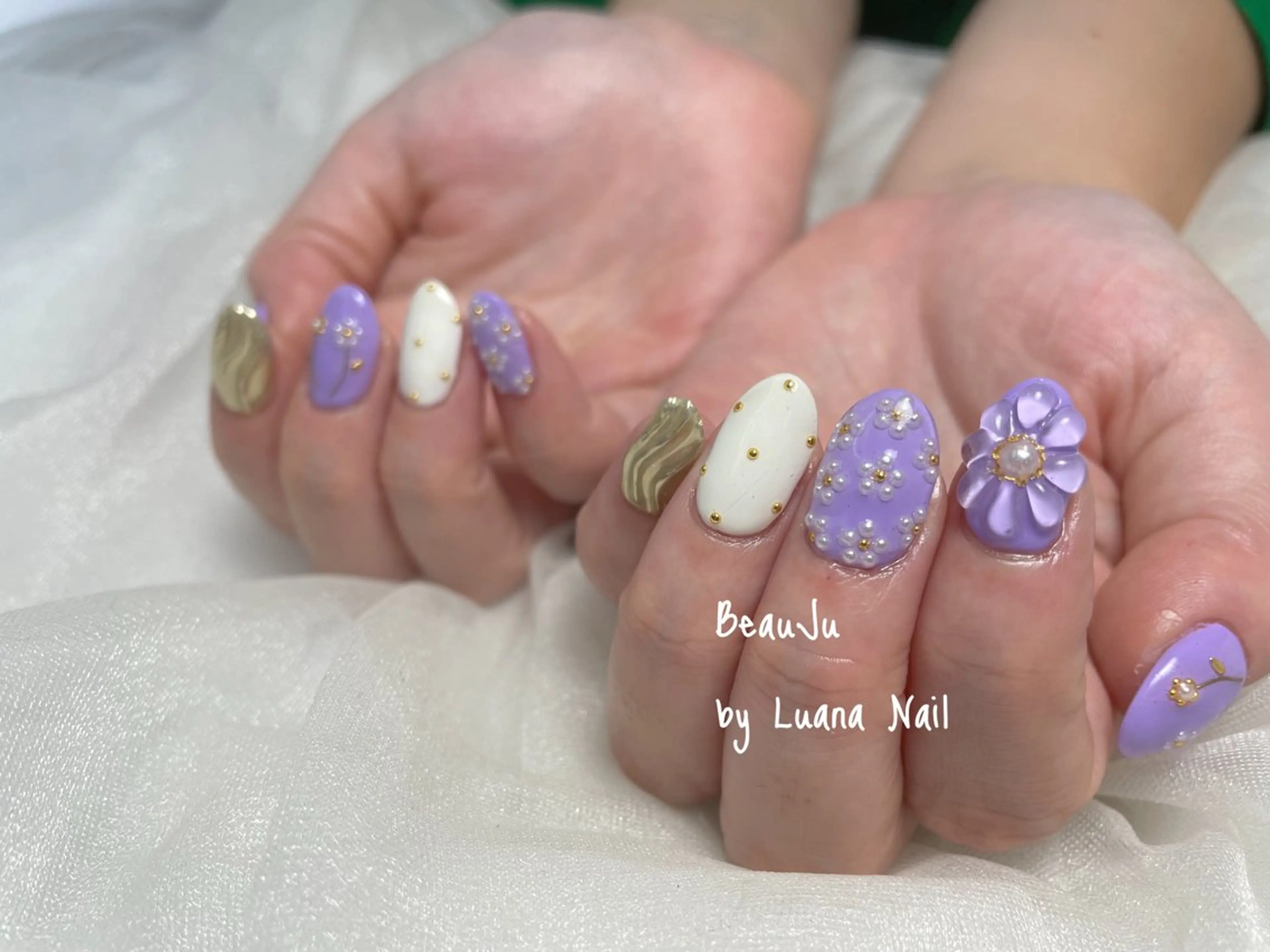 ネイル ミラーネイル ハンドネイル BeauJu by Luana Nail所属・BeauJu by Luana Nailのネイルデザイン