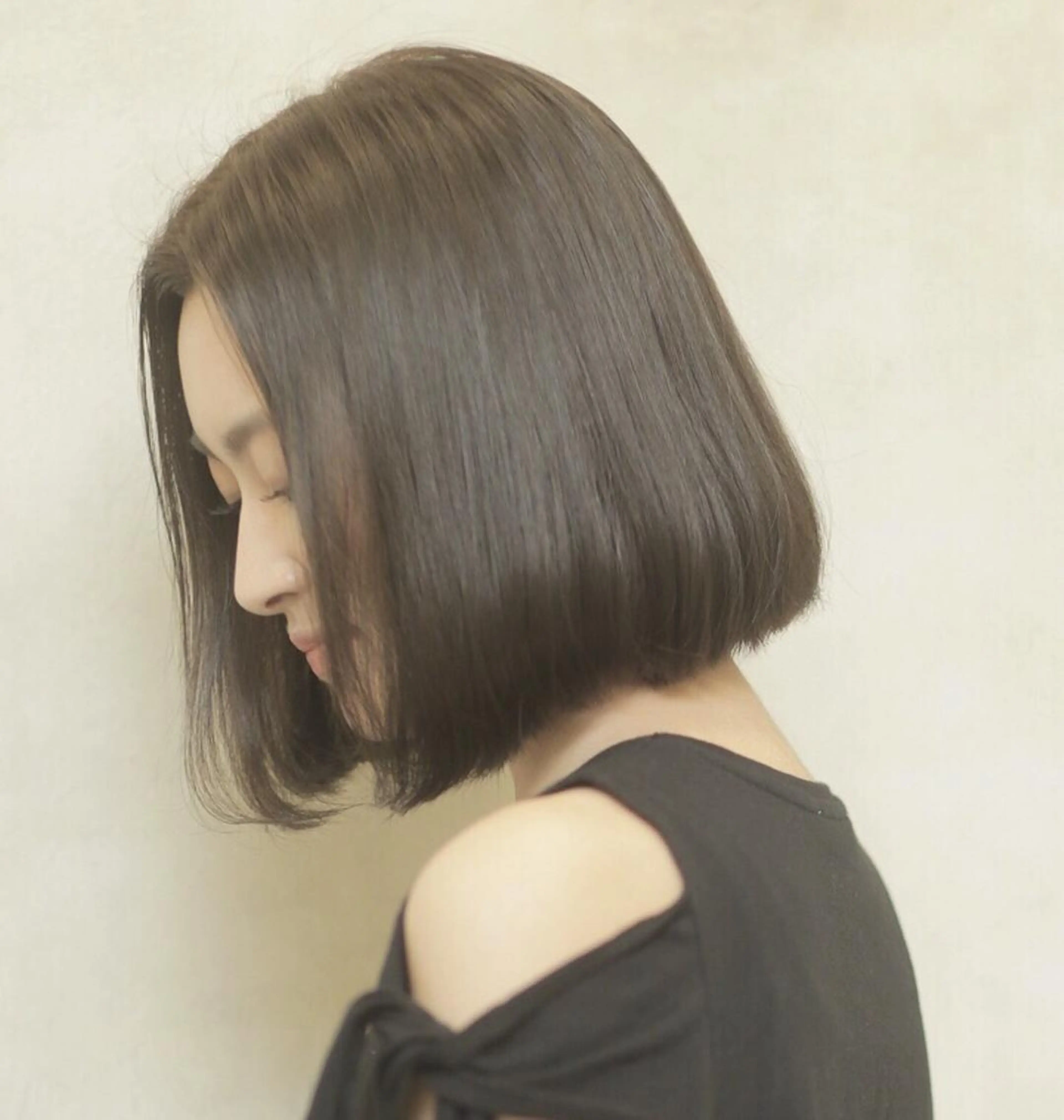 髪の広がり解消＋髪質改善ボリュームダウン＆毛先カット&超音波トリートメント ＆ナノスチームの写真