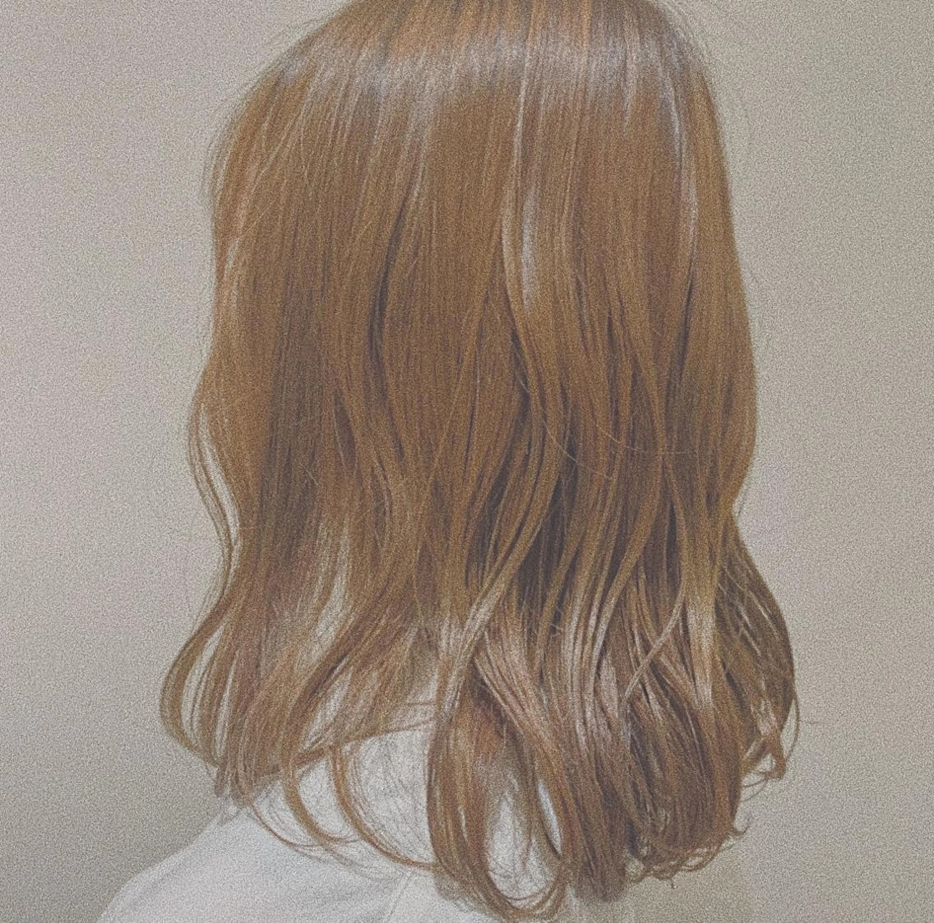 セミロング カラー ヘアアレンジ 高井瑠華🌼 ストカールカット特化のヘアスタイル