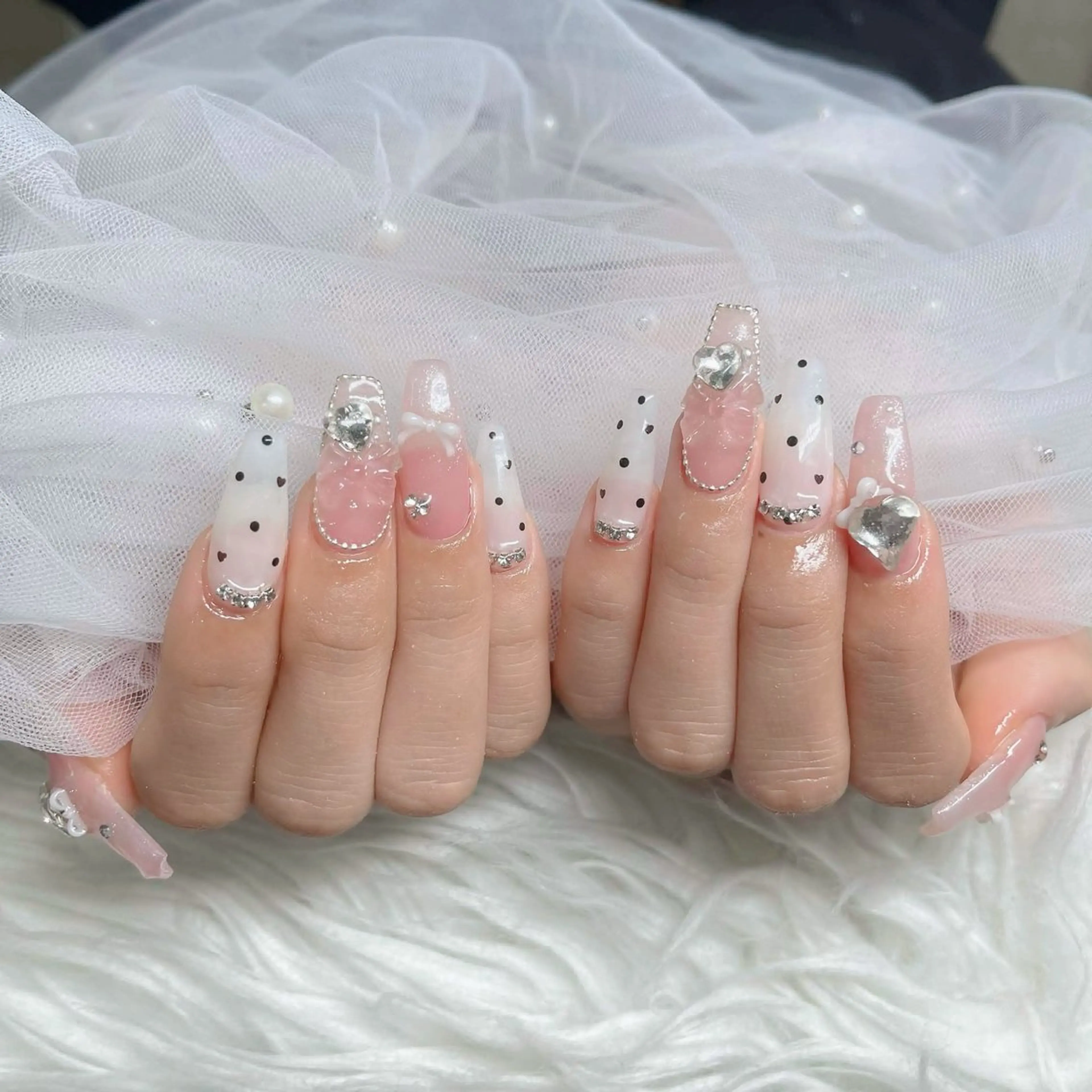 ネイル フットネイル フレンチネイル グラデーション 韓国ネイル ロングネイル ハンドネイル Hani Nail Salonのネイルデザイン