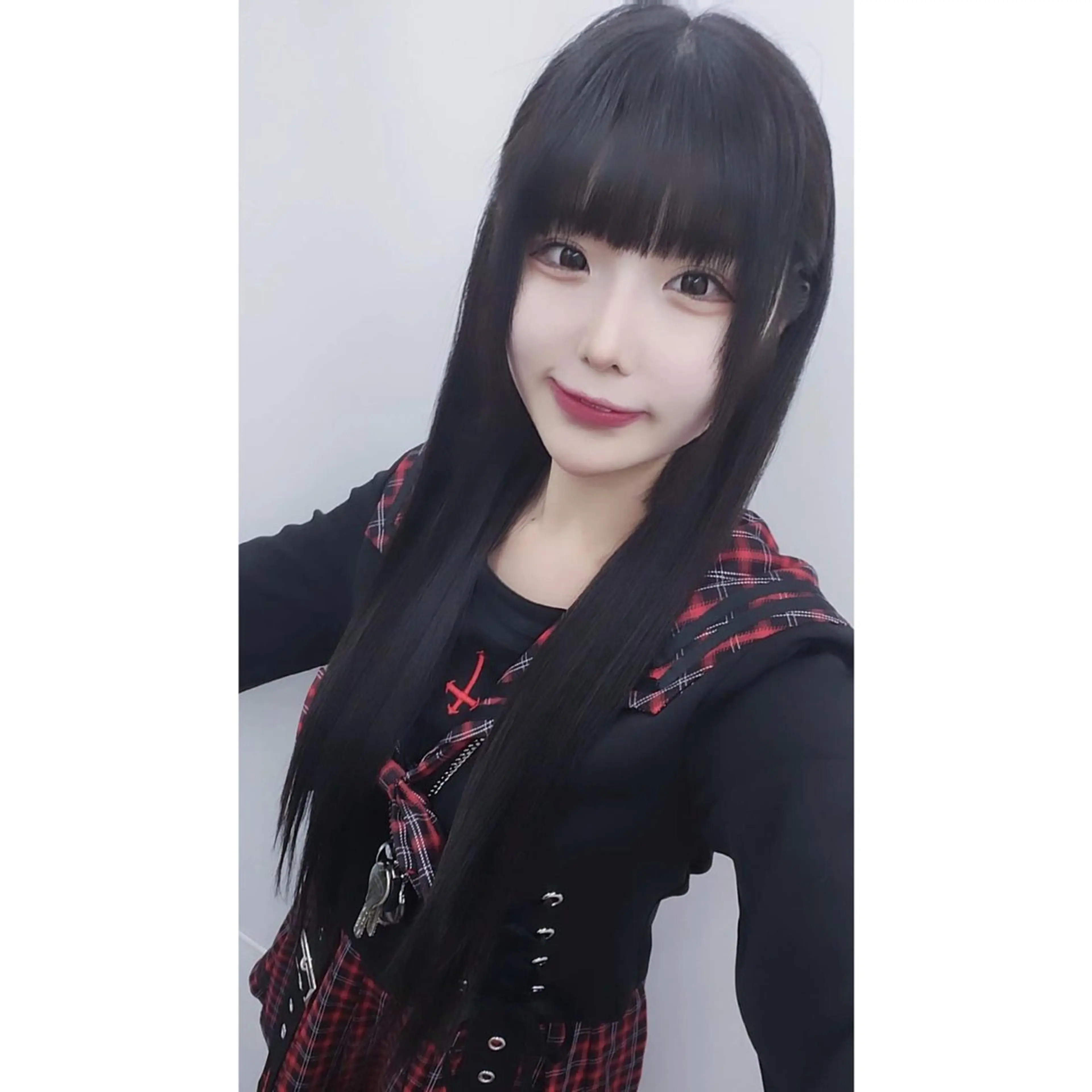 ロング カット エクステ 韓国ヘア×ハイトーン AYA💫のヘアスタイル