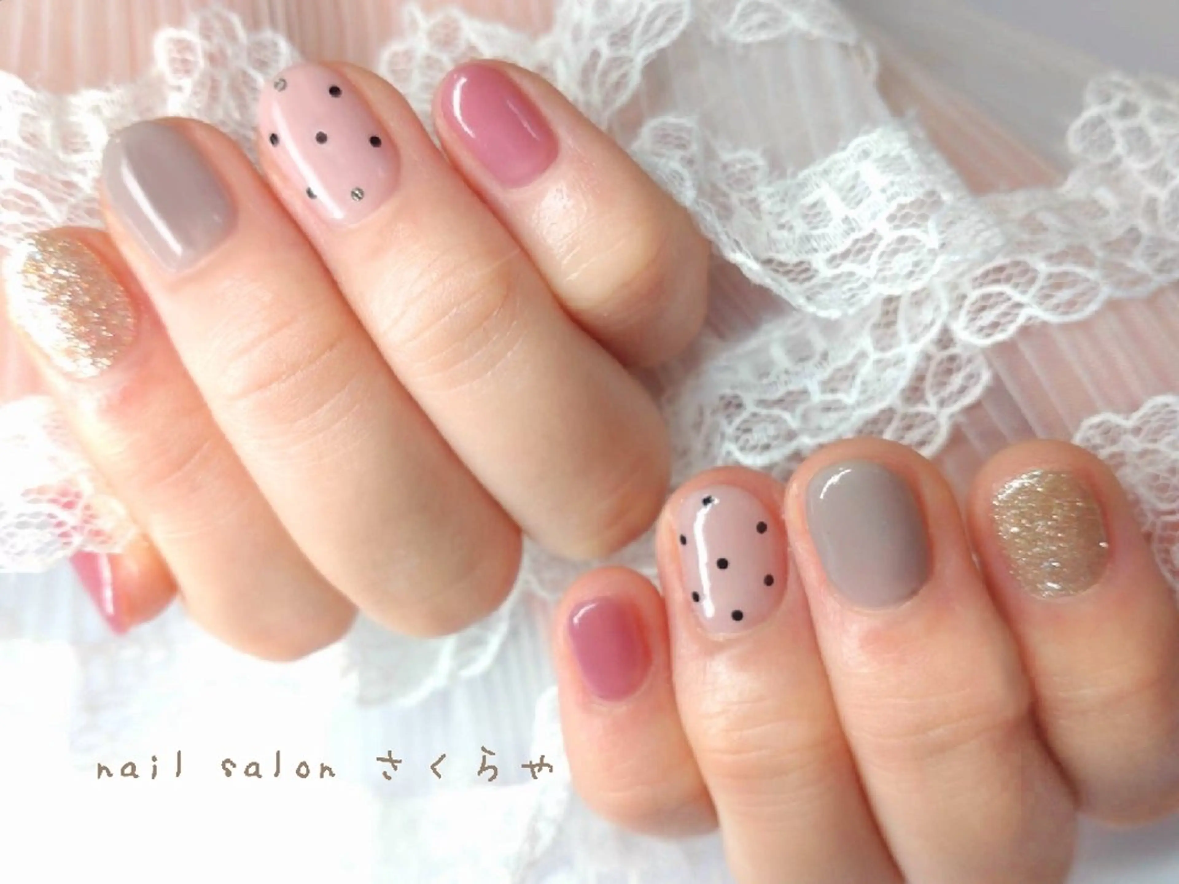ネイル ドット ガーリー ワンカラーネイル シンプルネイル ハンドネイル さくらや❤ パラジェル使用のネイルデザイン