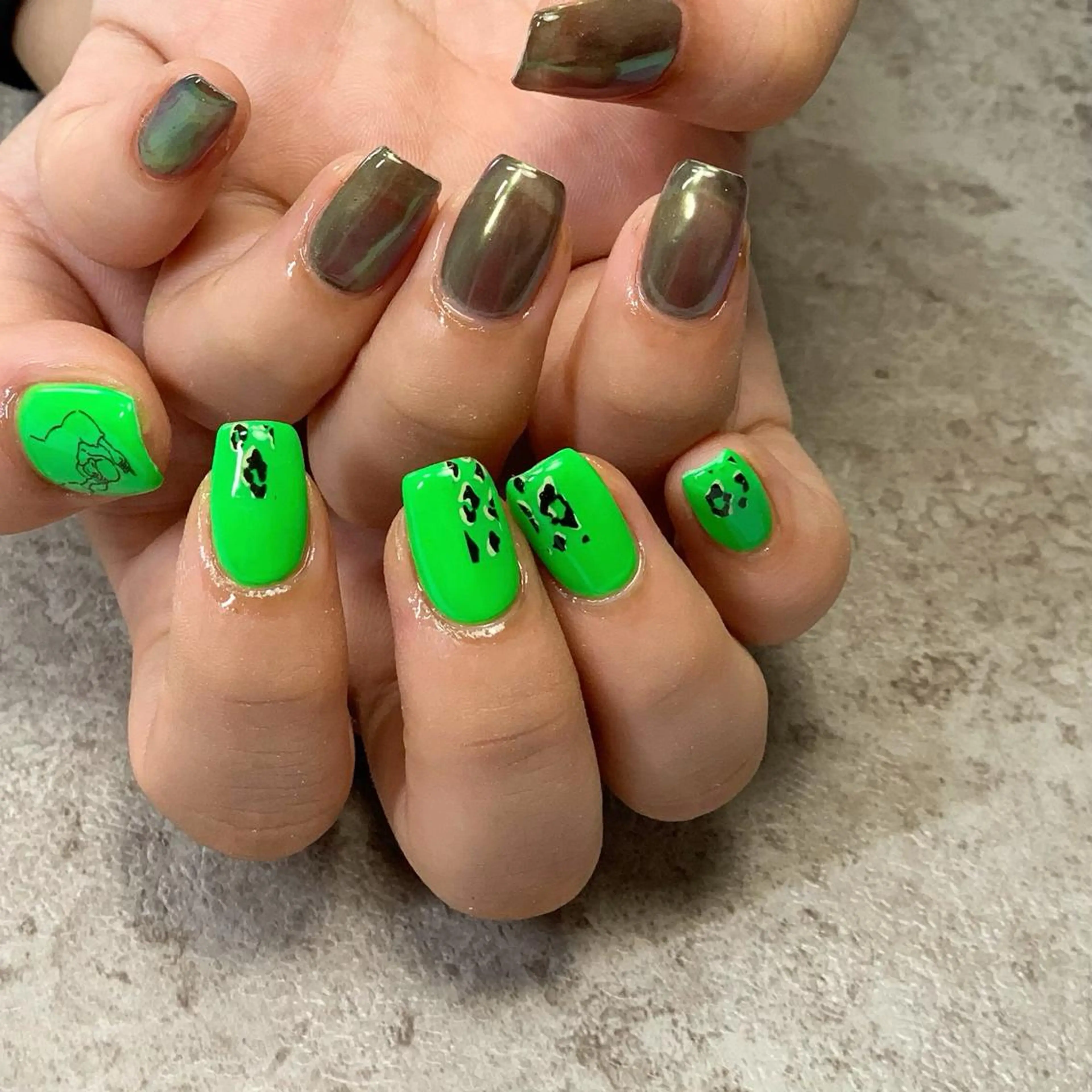 ネイル S. JEWELのネイルデザイン