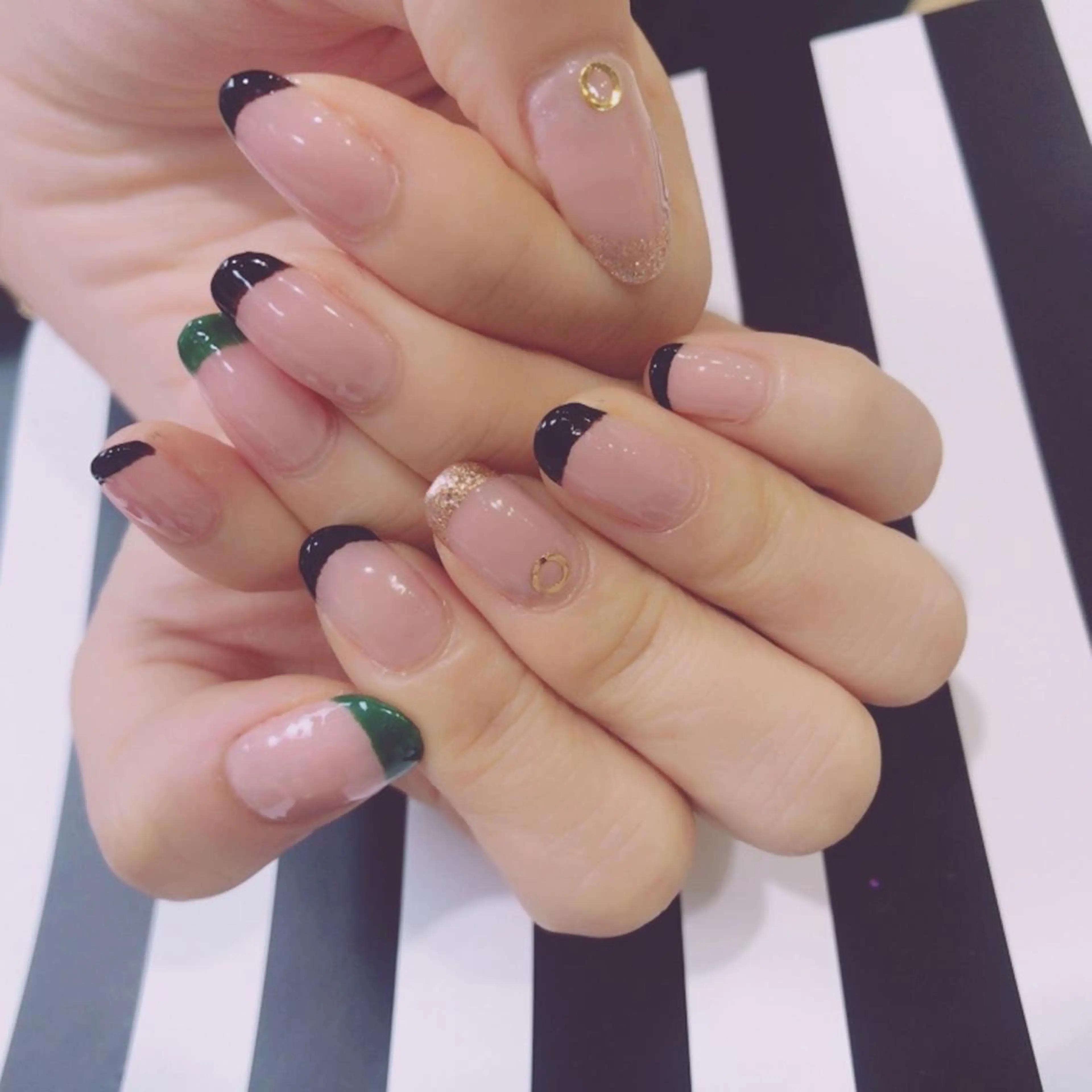 ネイル アートネイル フレンチネイル AMI ウルフパーマ/メンズのヘアスタイル