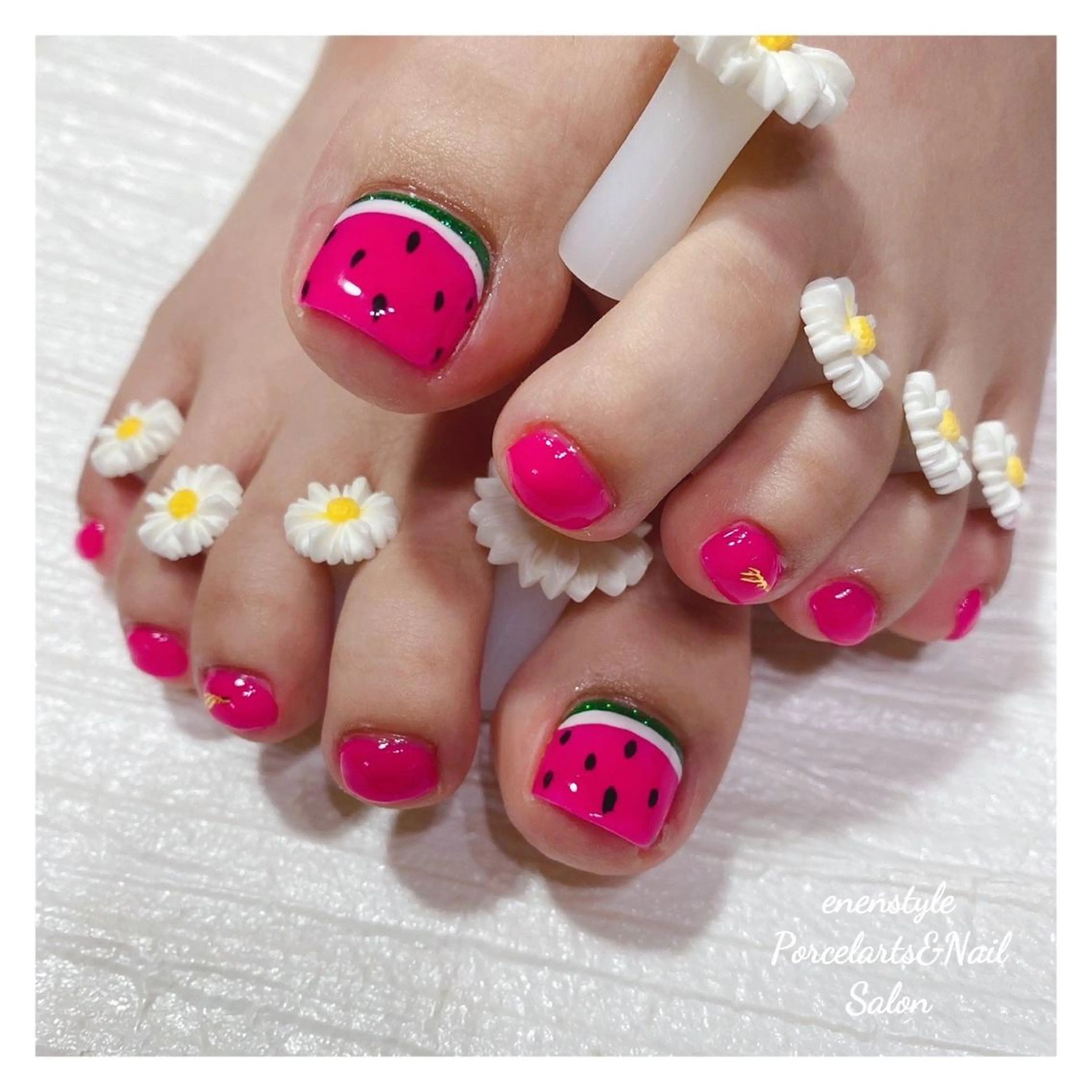 ミディアム ネイル 👑enen style👑のネイルデザイン