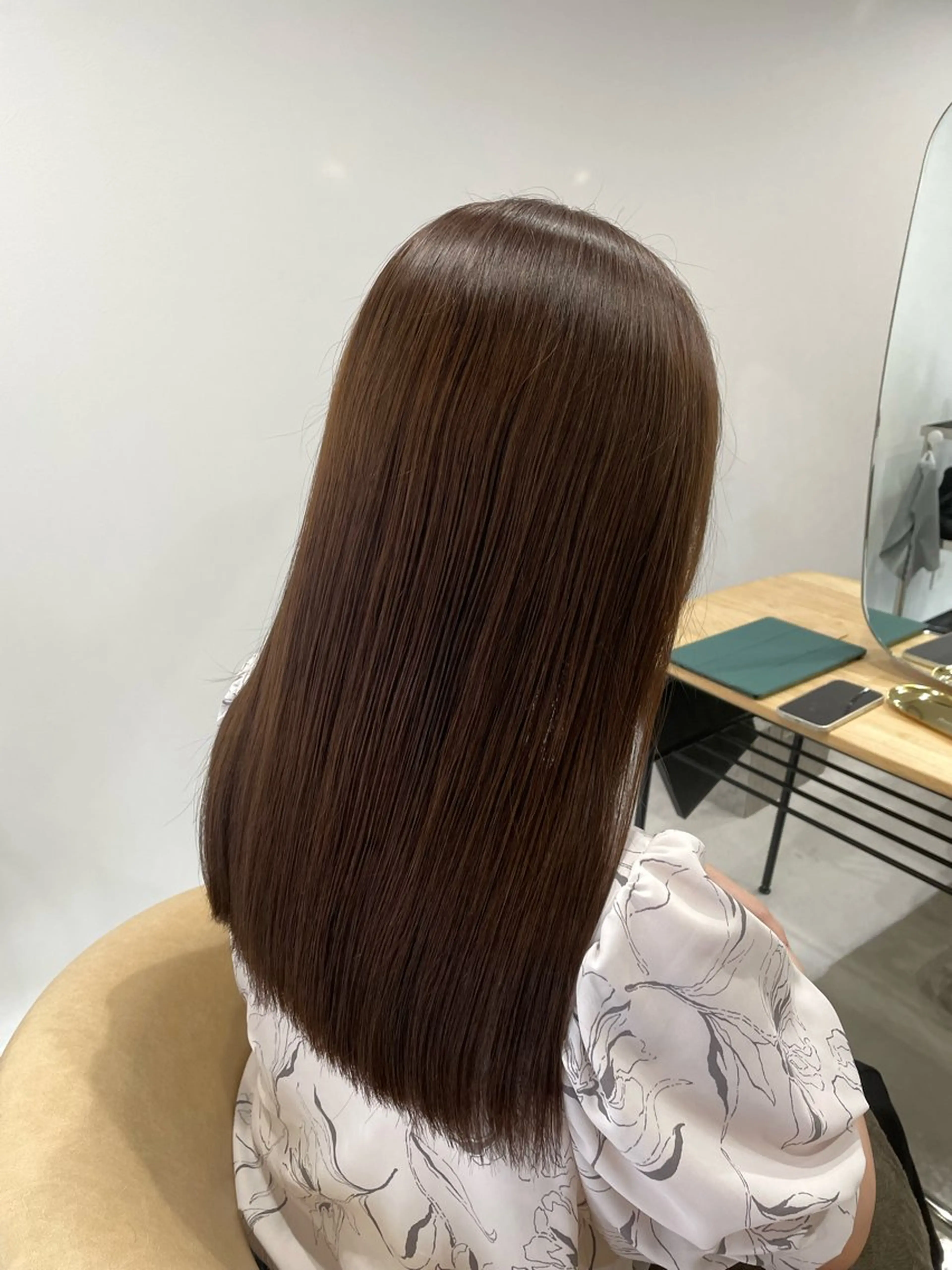 ロング カラー ベージュカラー liL hair lounge所属・鈴木 千尋のヘアスタイル