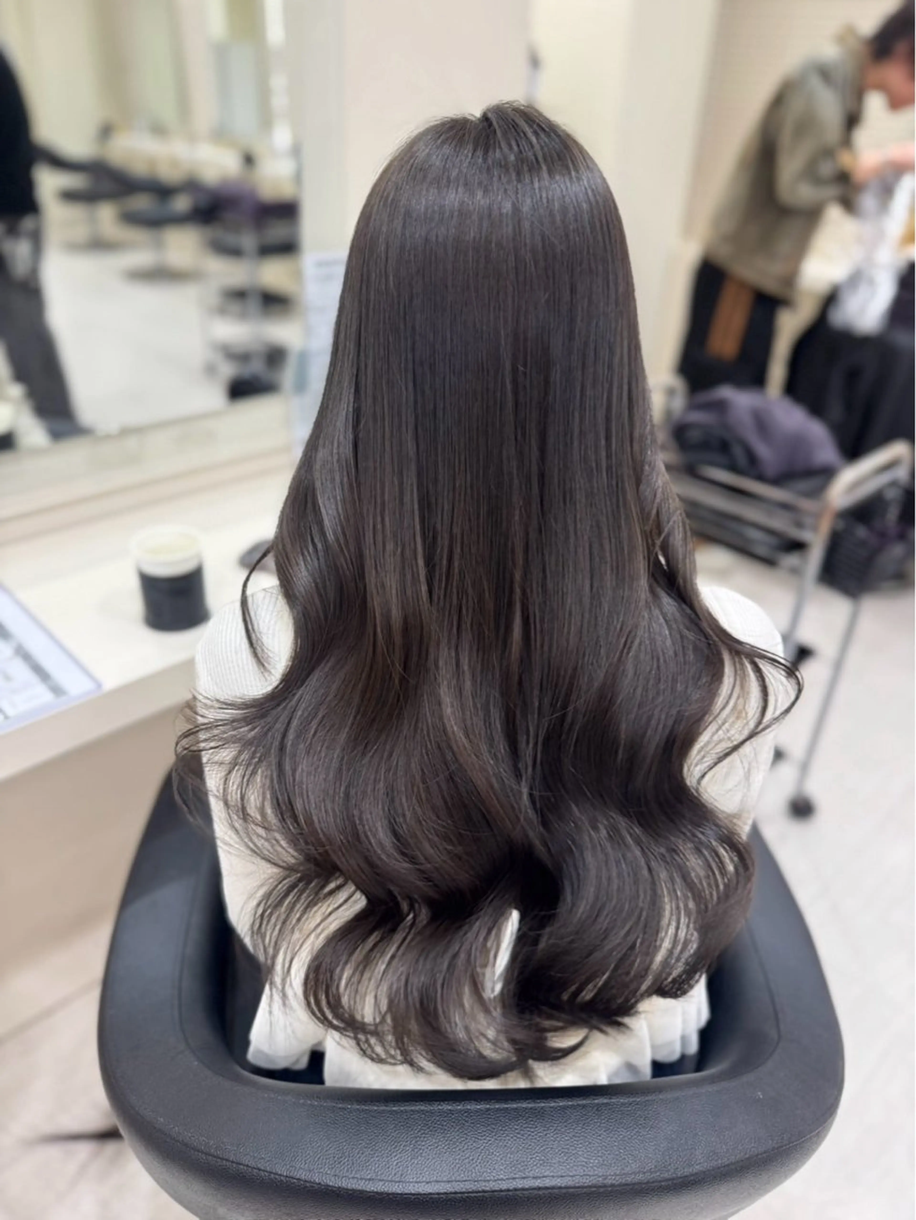 ロング カラー ヘアカラー 近藤 芽依のヘアスタイル
