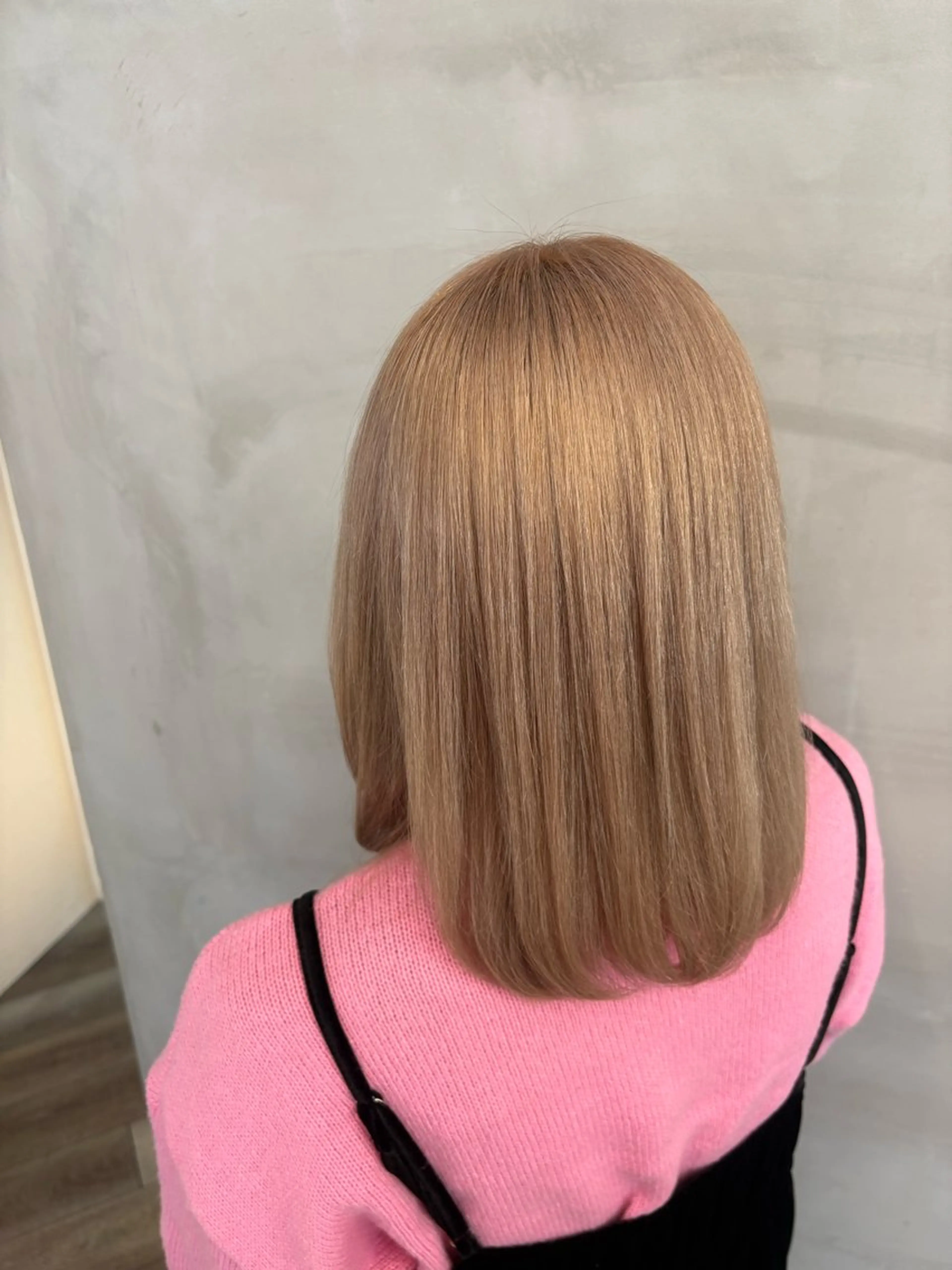 セミロング カラー 鮫島海斗☆レイヤー☆ ケアブリーチ☆パーマのヘアスタイル