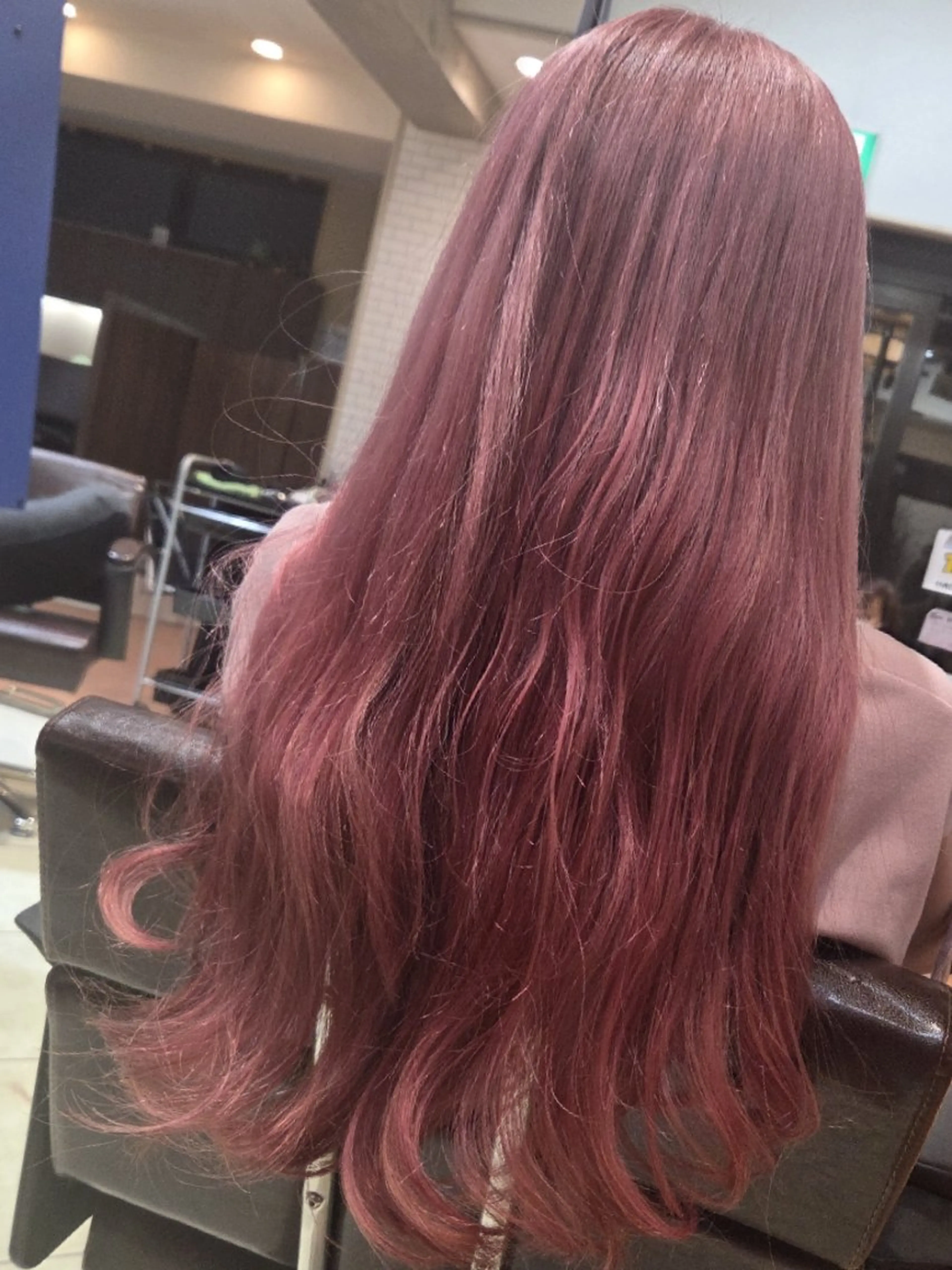 ロング ヘアカラー トリートメント 武鹿野 光江のヘアスタイル