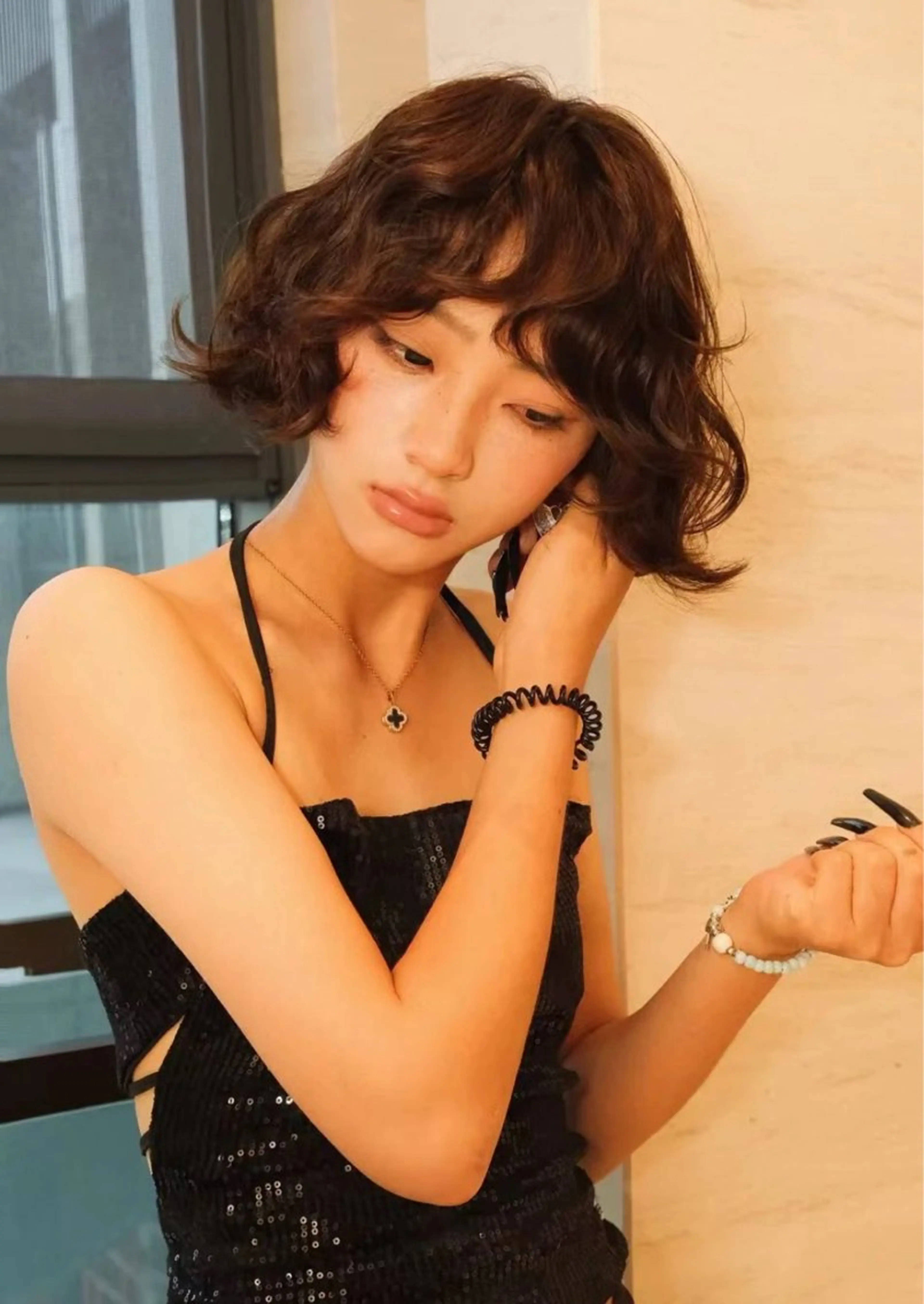 ミディアム コテ巻き風パーマ SHONOのヘアスタイル