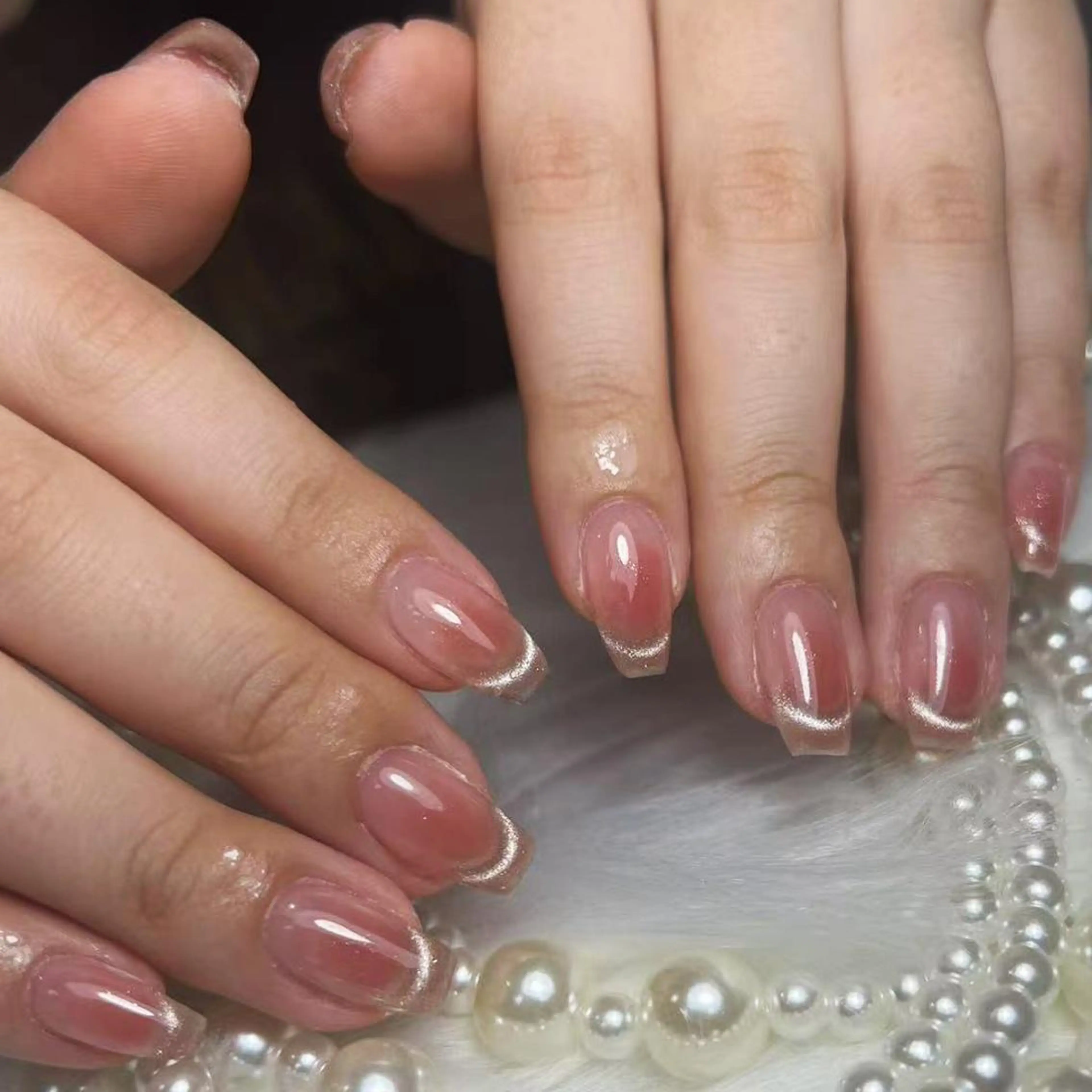 ネイル アートネイル オーロラネイル ガーリー キラキラネイル マグネットネイル Plenty 🚢のネイルデザイン