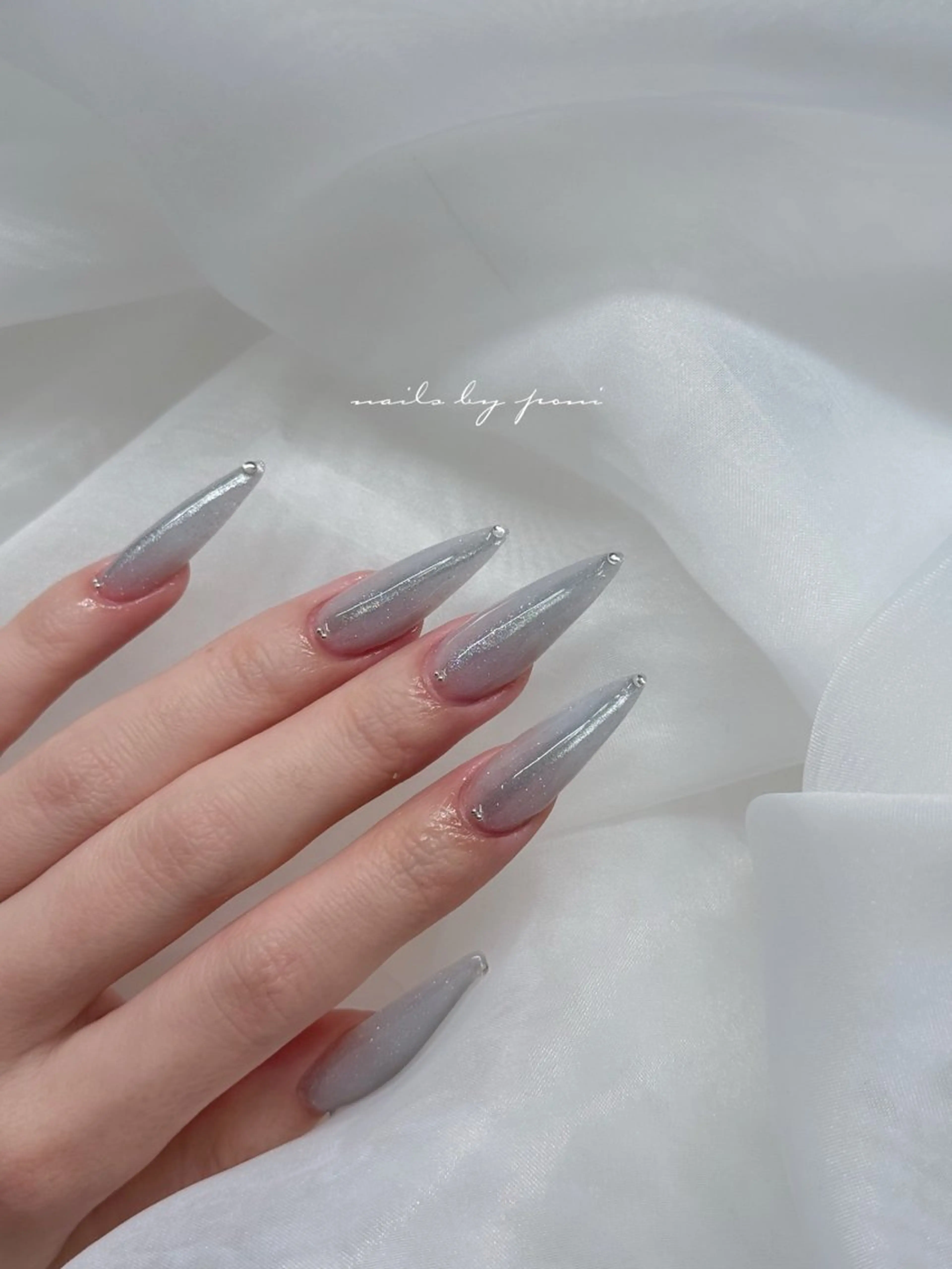 ネイル ハンドネイル NEW MOON takahoのネイルデザイン