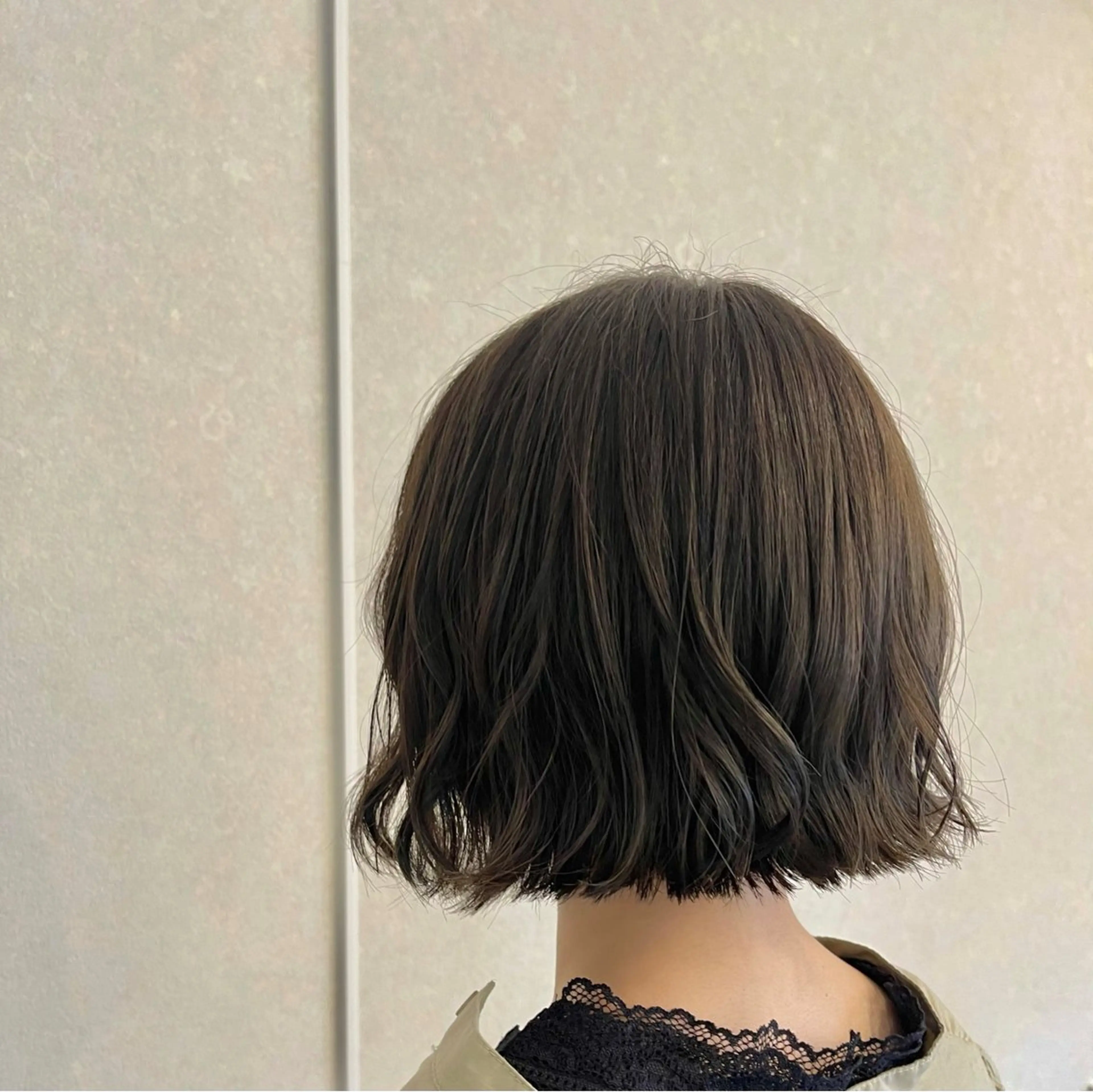 ショート ボブ カット ヘアカラー 葛西 夏海のヘアスタイル