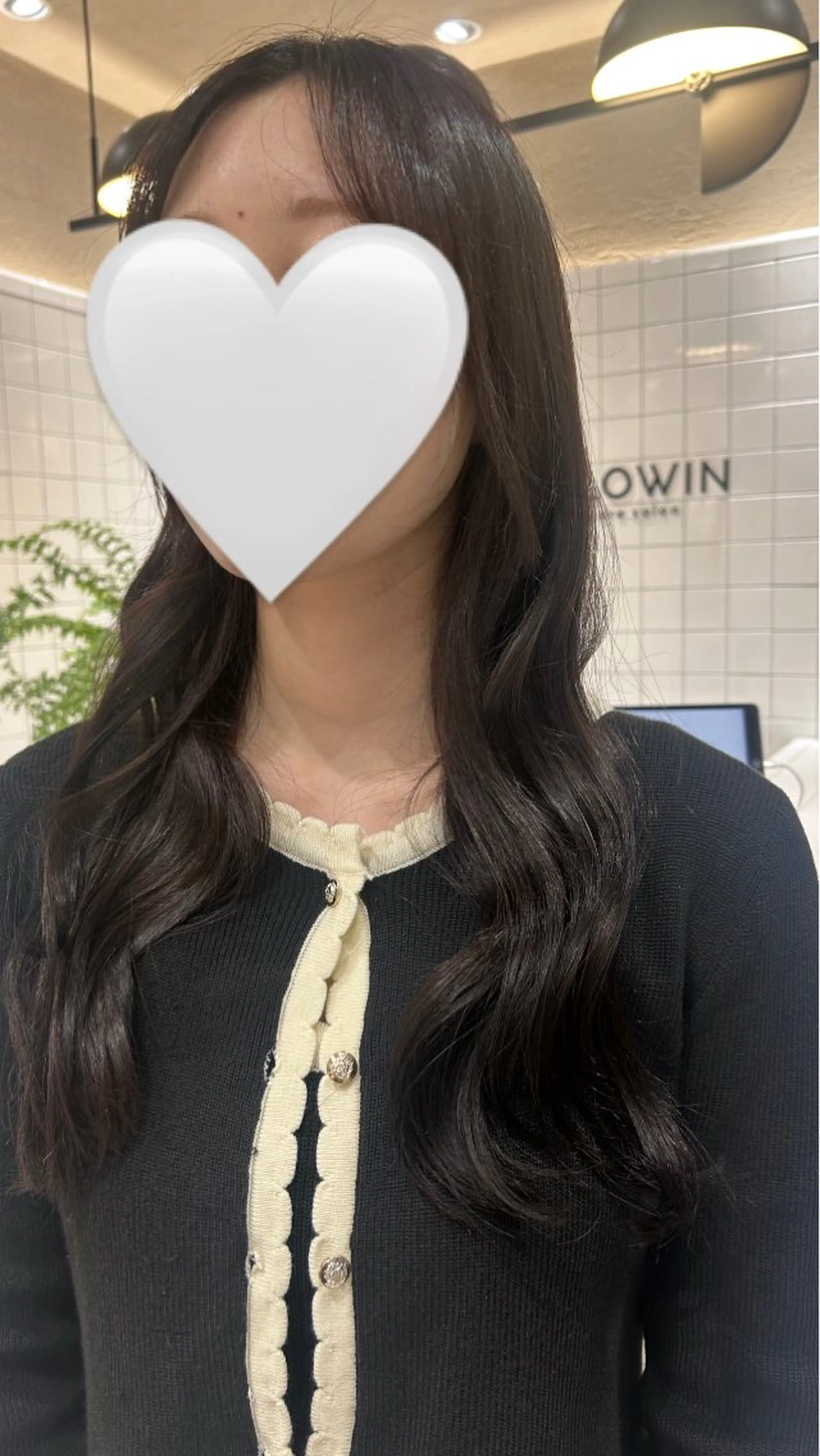 ロング カラー アッシュ アッシュブラウン ブラウンカラー 透明感カラー SALOWIN 新宿三丁目me+所属・レイヤー/ボブ/ パーマ/HARUKAのヘアスタイル