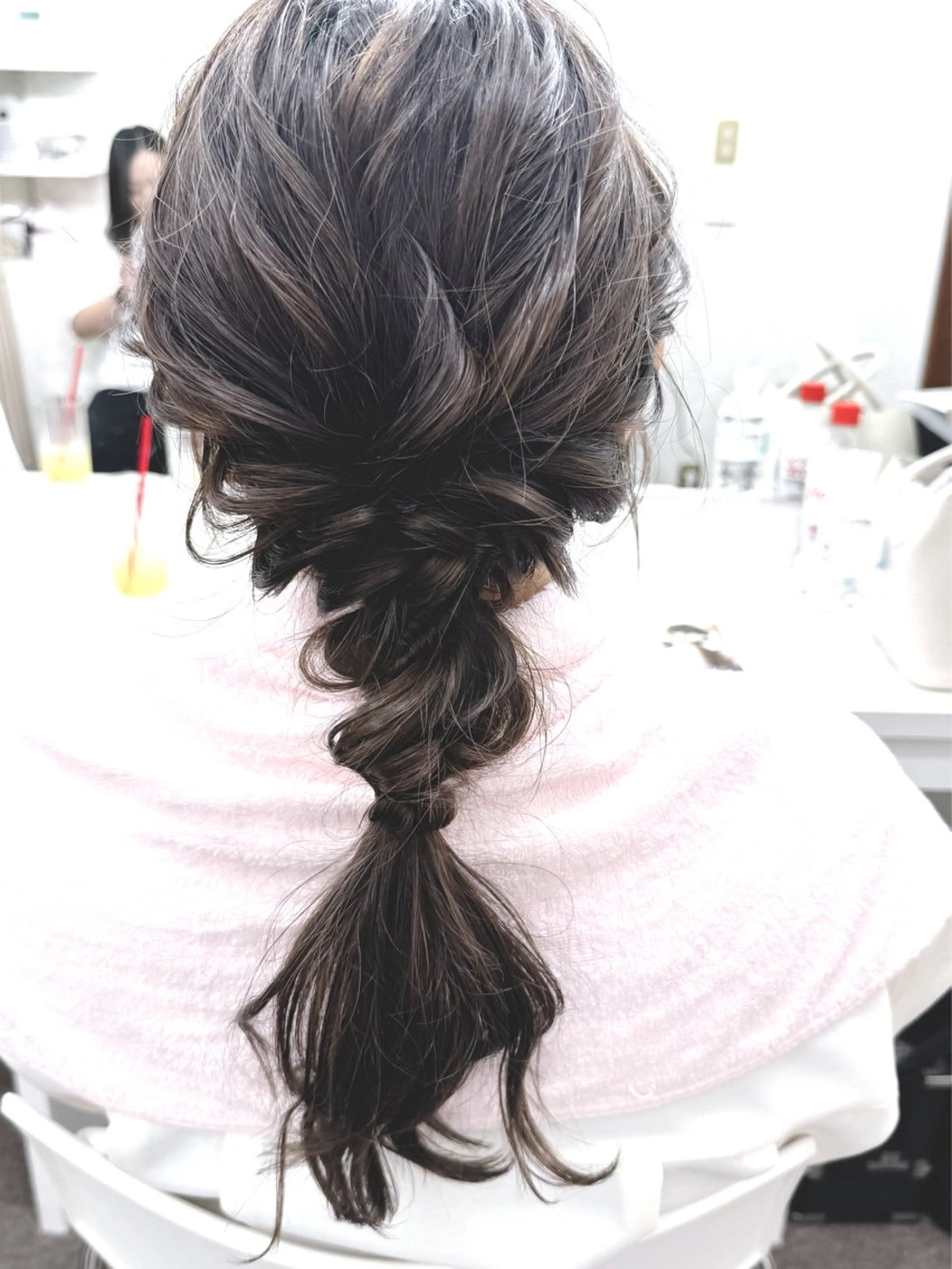 ロング 顔周りカット ヘアセット 新保 佳世のヘアスタイル