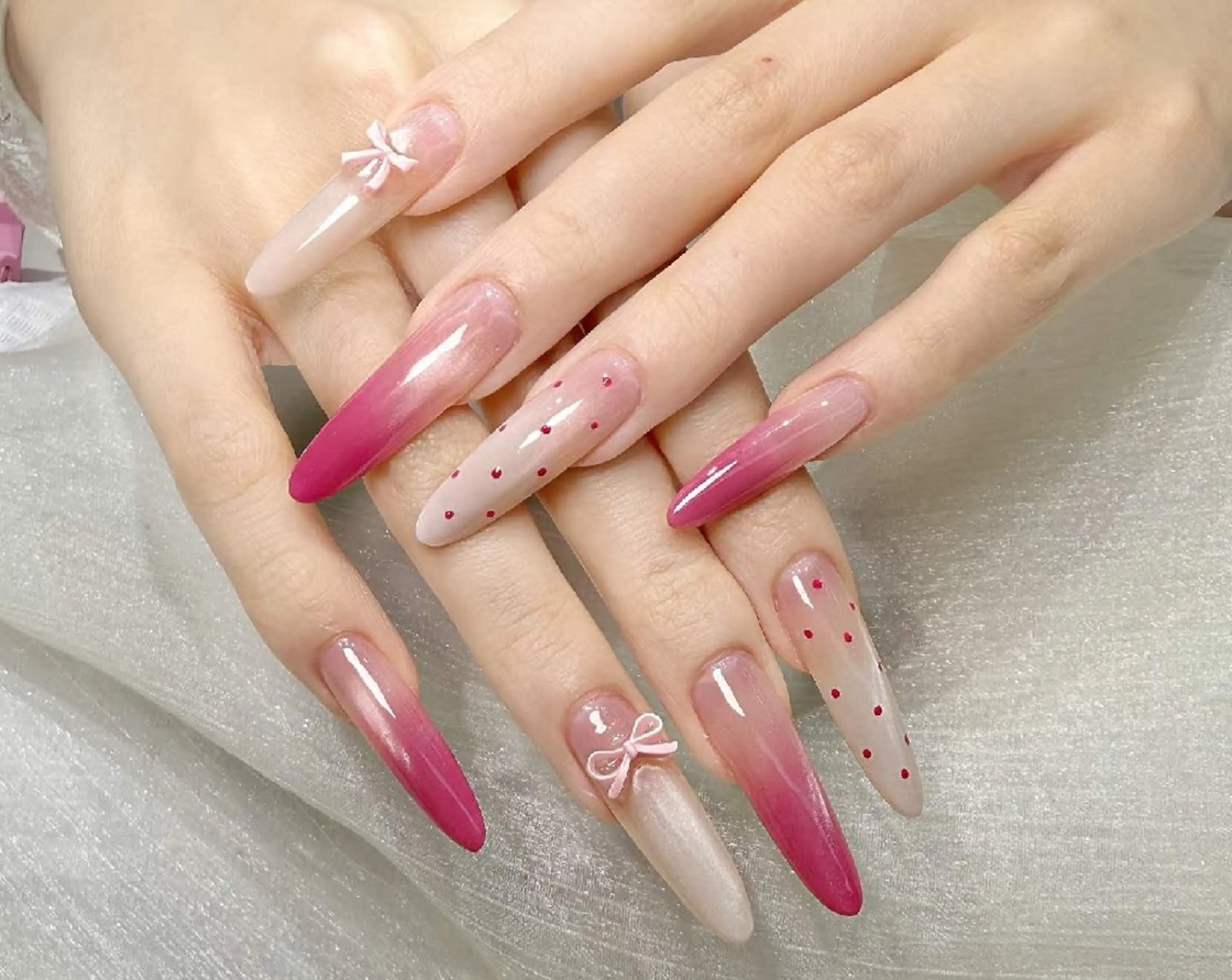 ネイル 小島 阿佑美のネイルデザイン