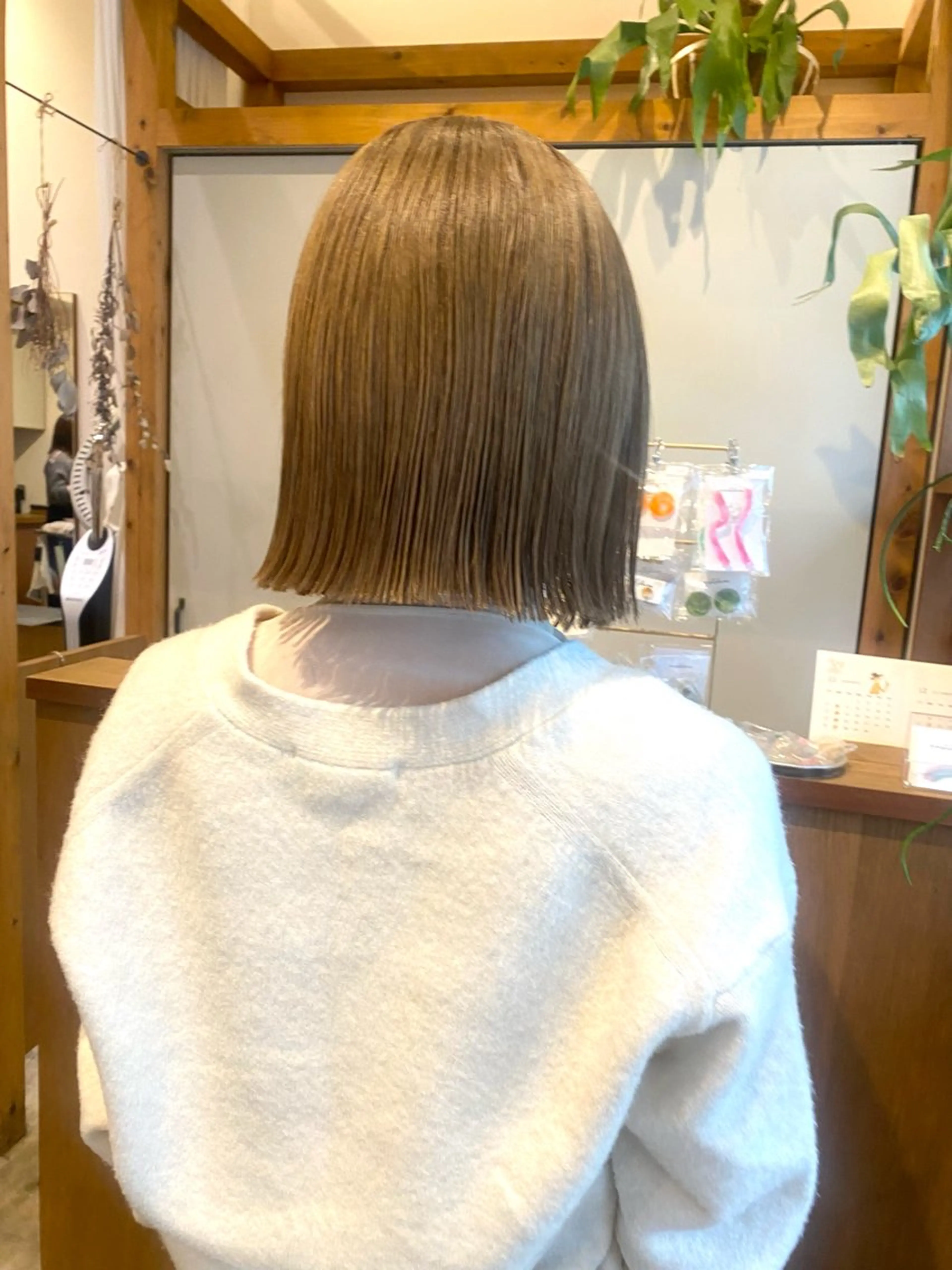 ショート カラー カット ヘアカラー トリートメント ENIF ヤマグチアツコのヘアスタイル