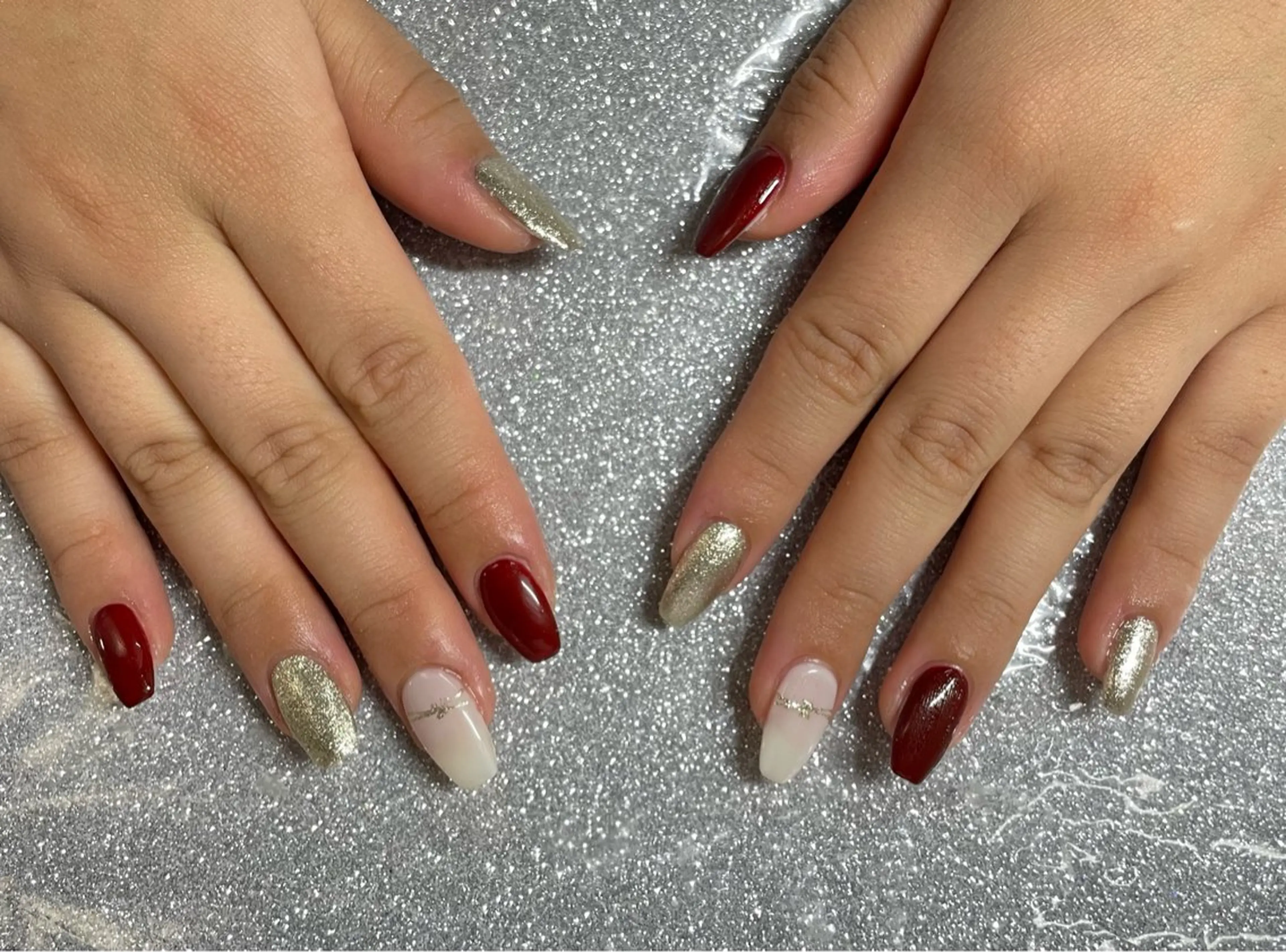 ネイル ハンドネイル VIERU 🌈🎀💖のネイルデザイン