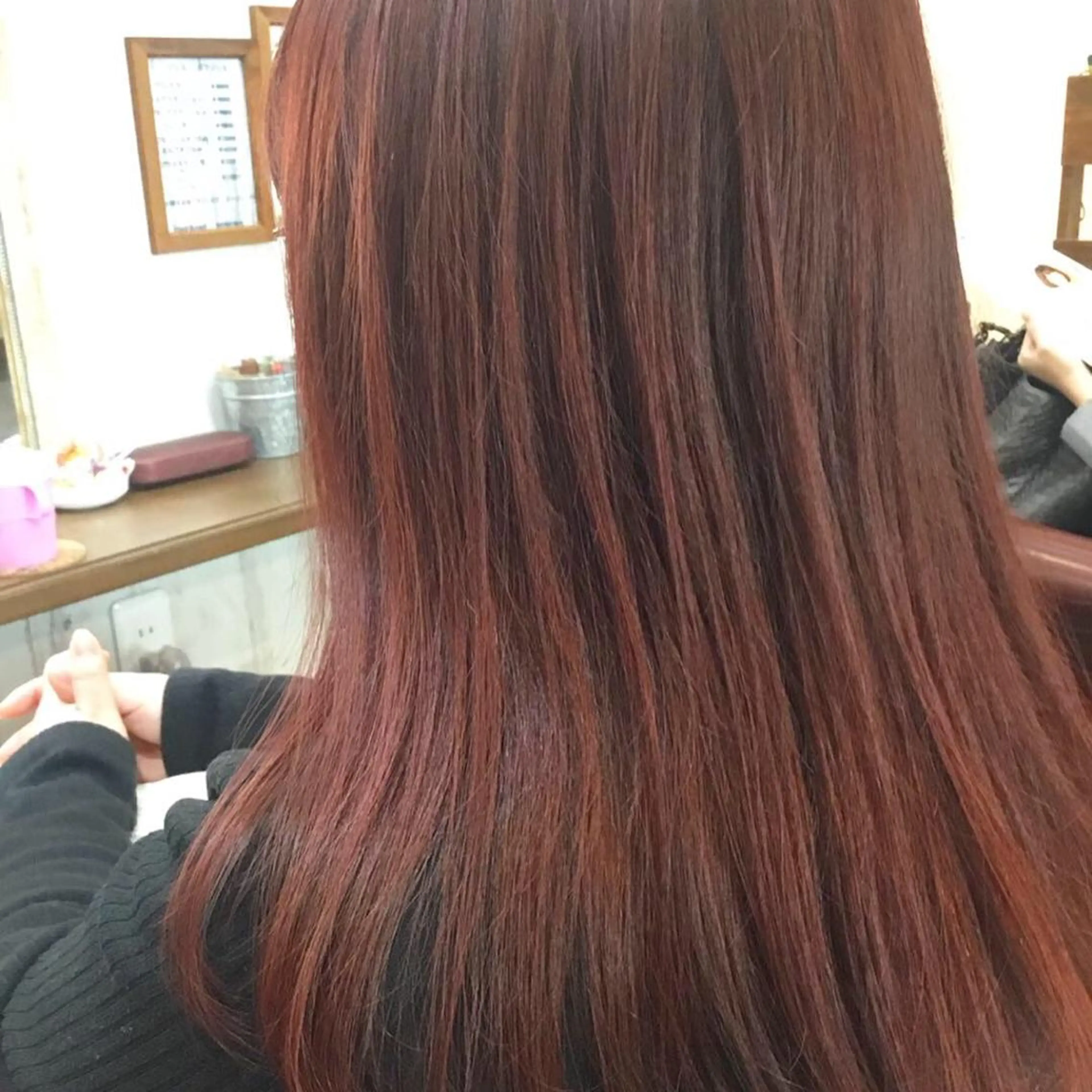 セミロング カラー embrace エンブレイスのヘアスタイル