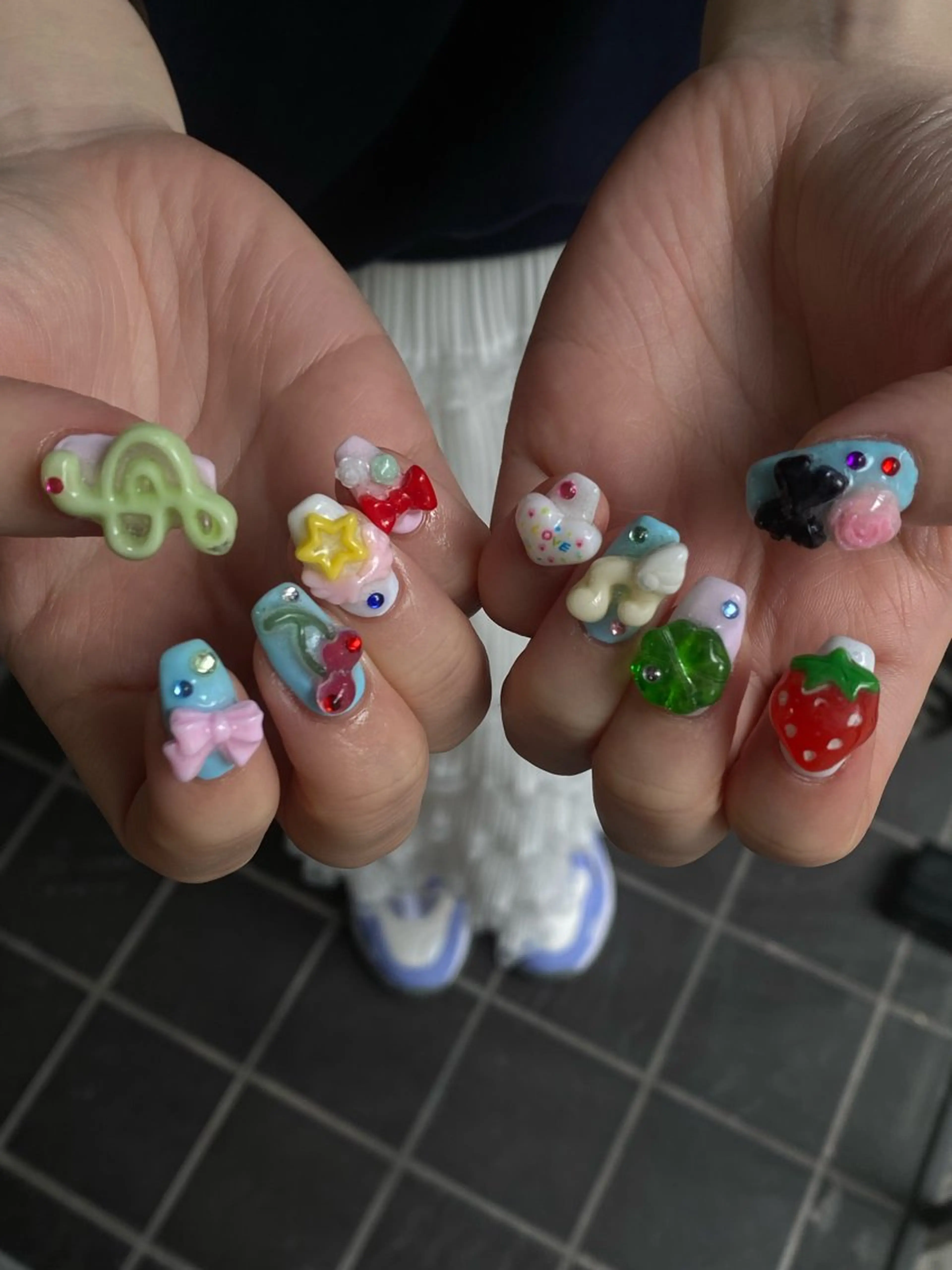 ネイル nano/きもかわ nail🐬🫧のネイルデザイン