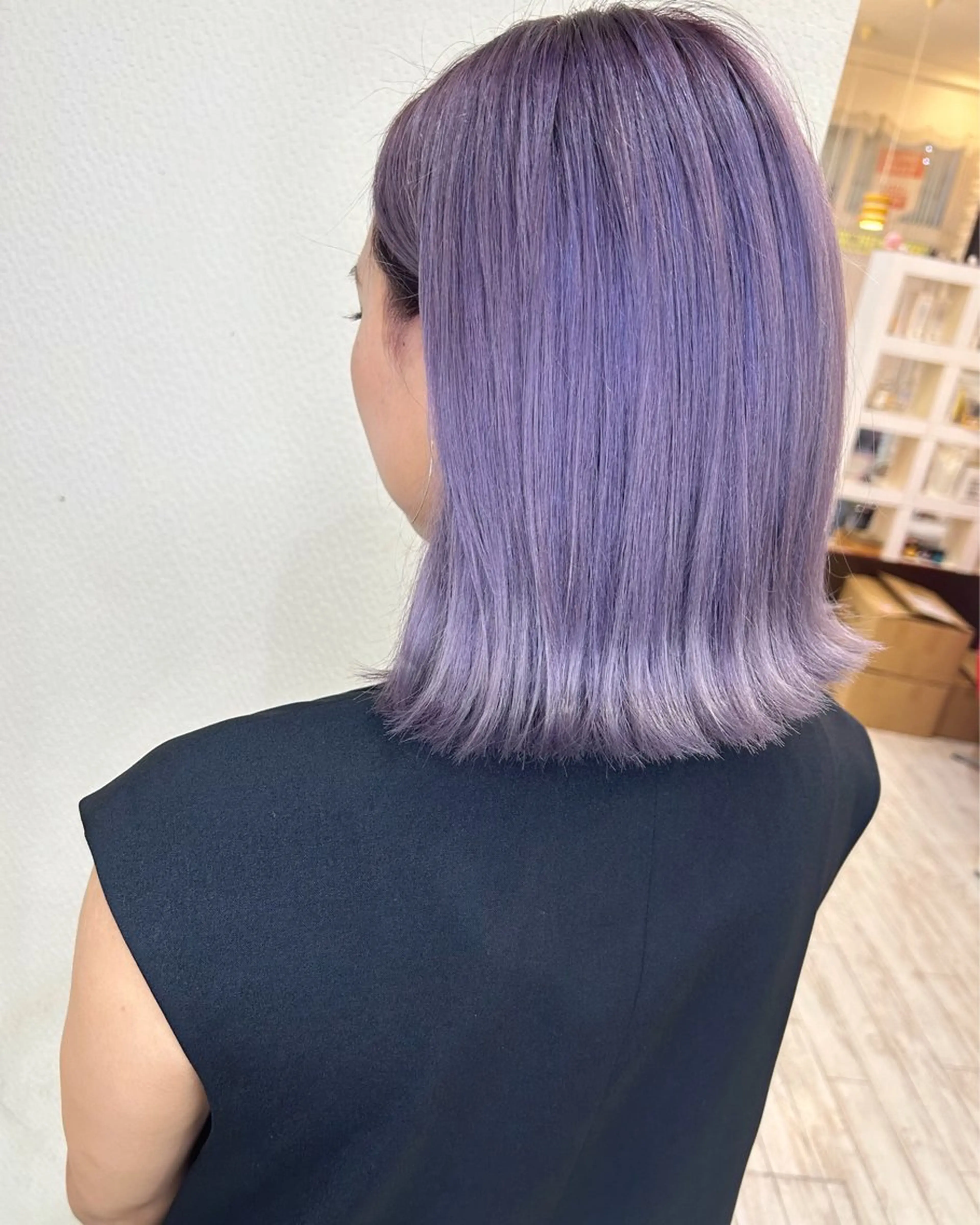 ミディアム カラー ヘアアレンジ ハイトーンカラー 今村公介 ブリーチ特化、派手髪のヘアスタイル