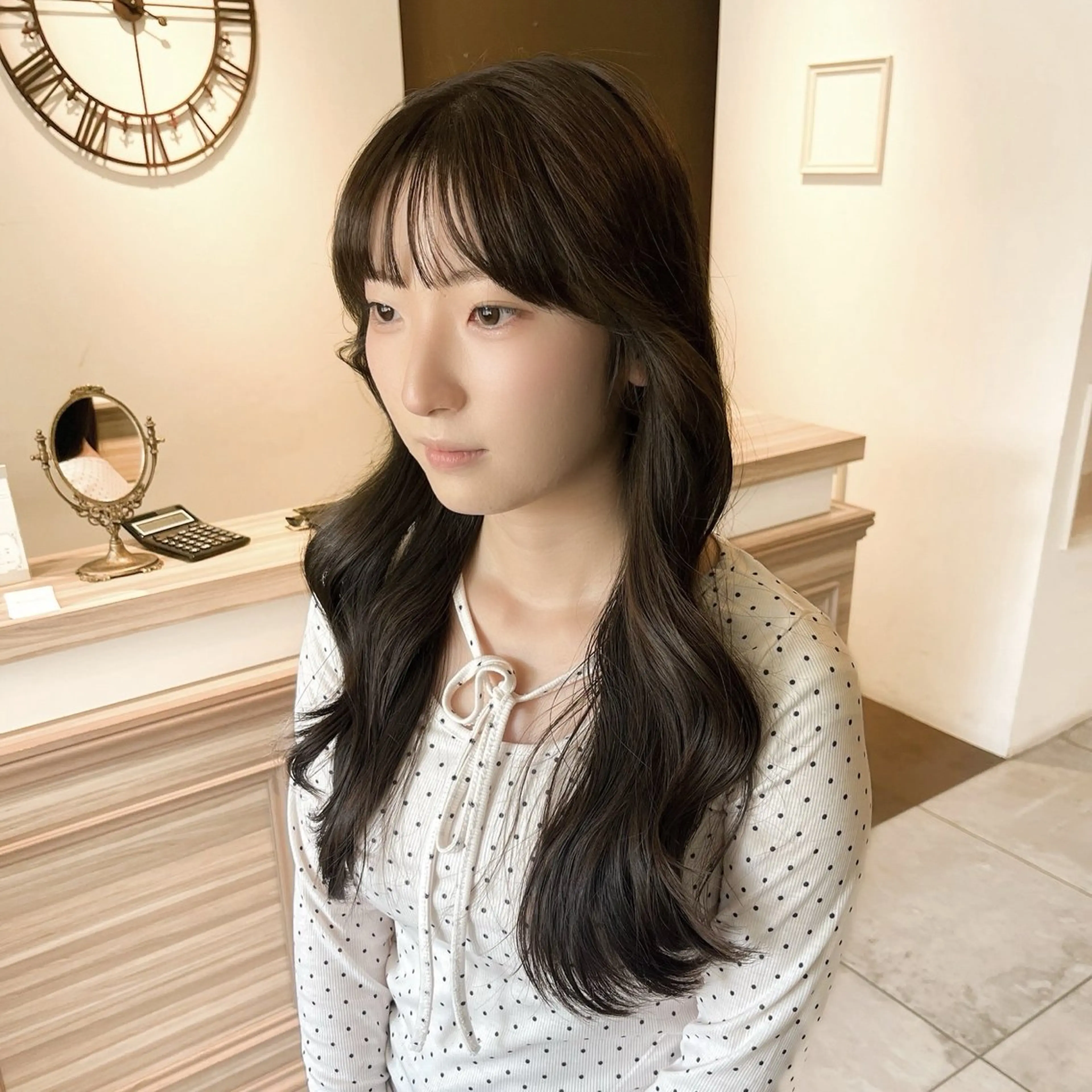 ロング カラー ベージュカラー ブラウンカラー オリーブベージュ オリーブブラウン カット ヘアカラー トリートメント 川越 輝梨奈のヘアスタイル