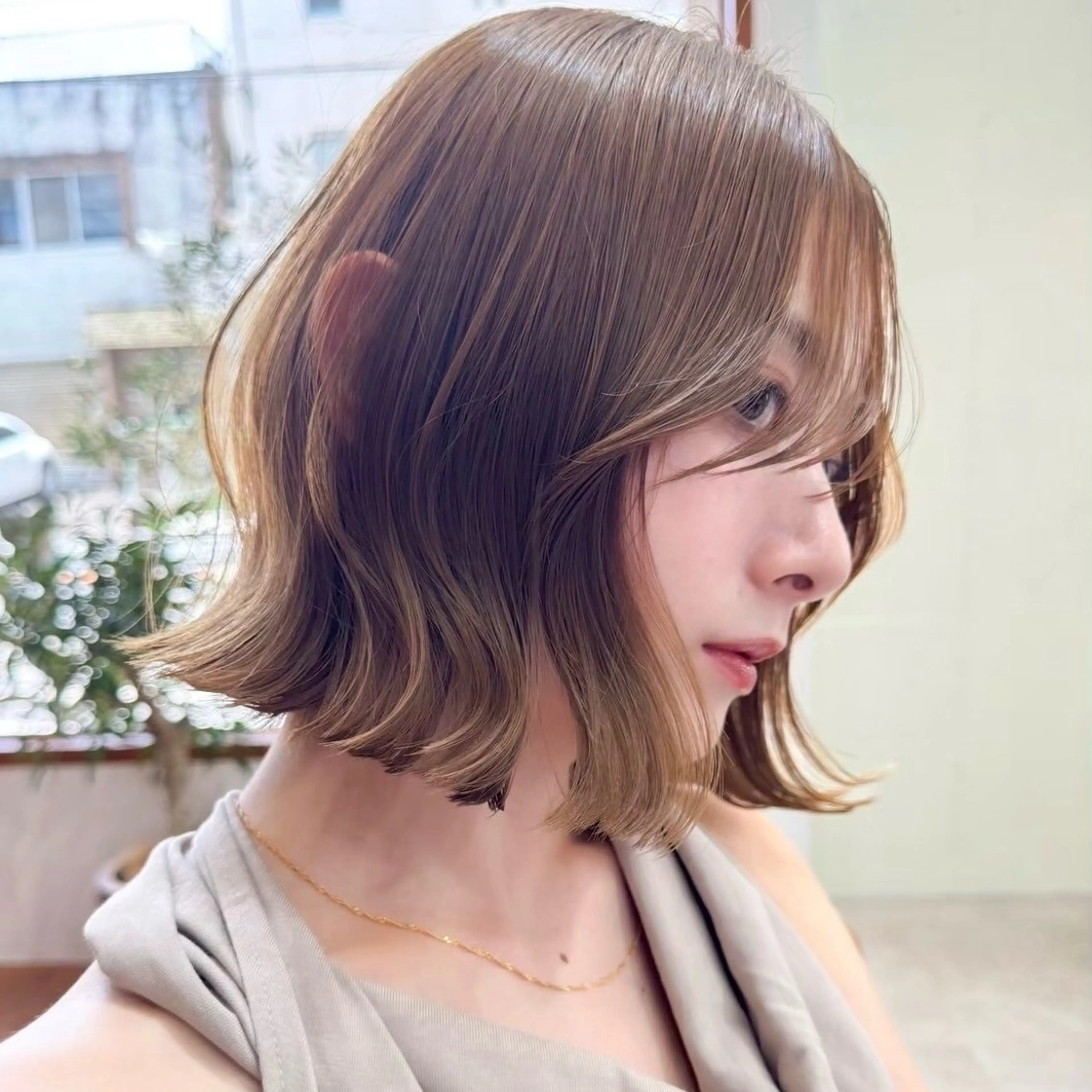 ショート カラー ヘアカラー レイヤーカット/ボブ 似合わせ/透明感カラのヘアスタイル