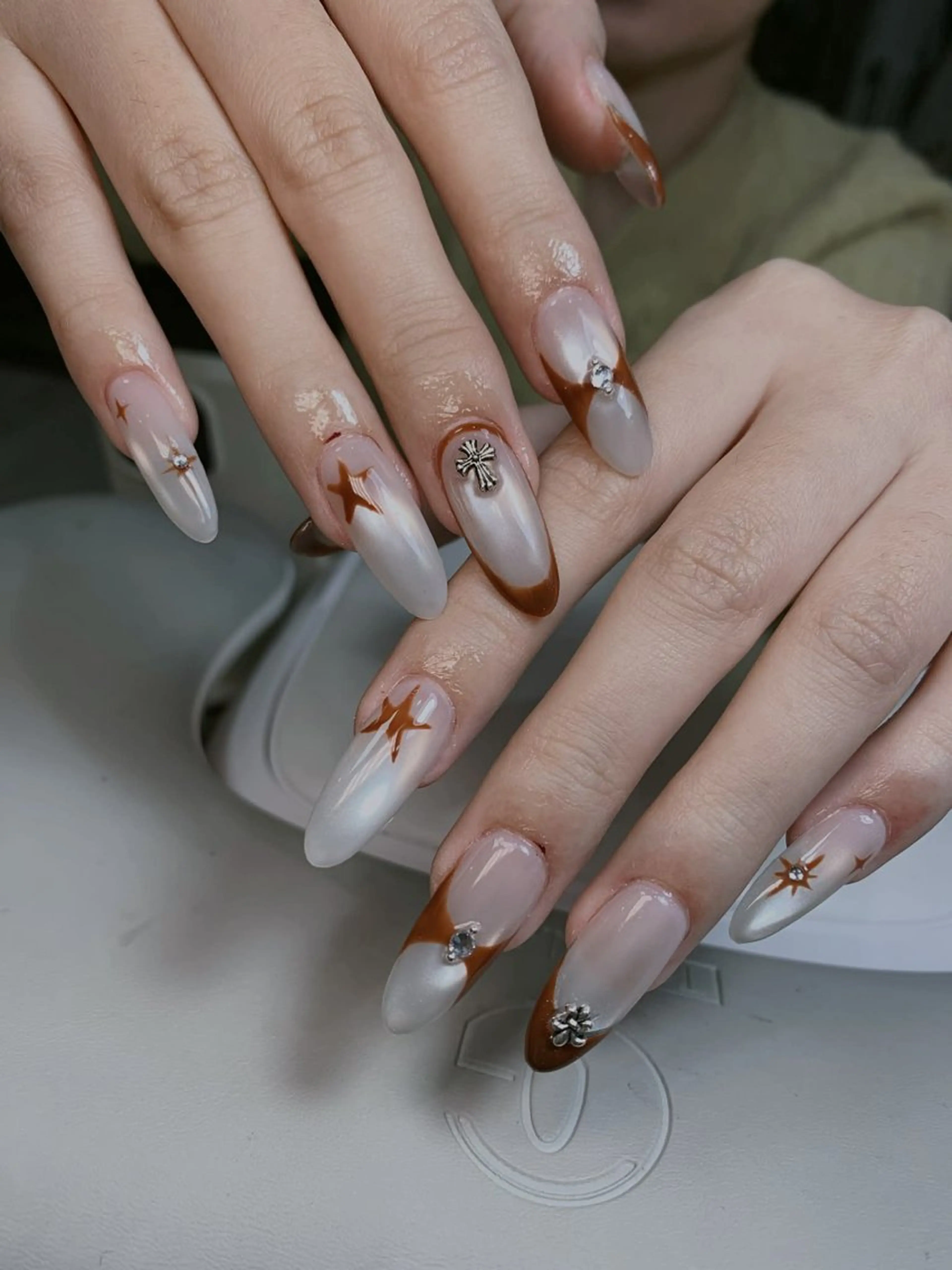 ネイル アートネイル 長さ出し ネイルチップ MoonHi Nail Salon所属・MoonHi Nail 朝霞台のネイルデザイン