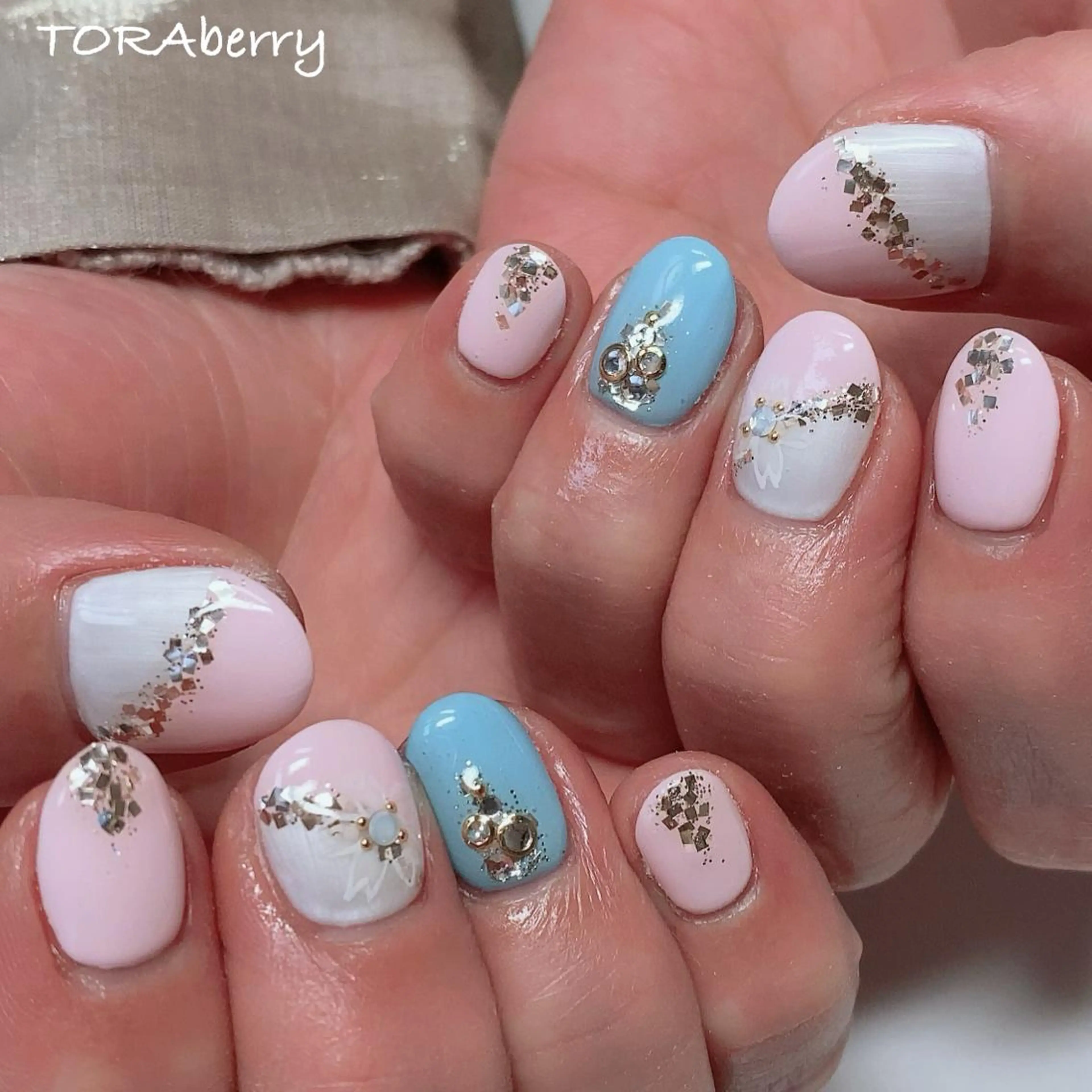 ネイル ハンドネイル ネイリスト なつみのネイルデザイン