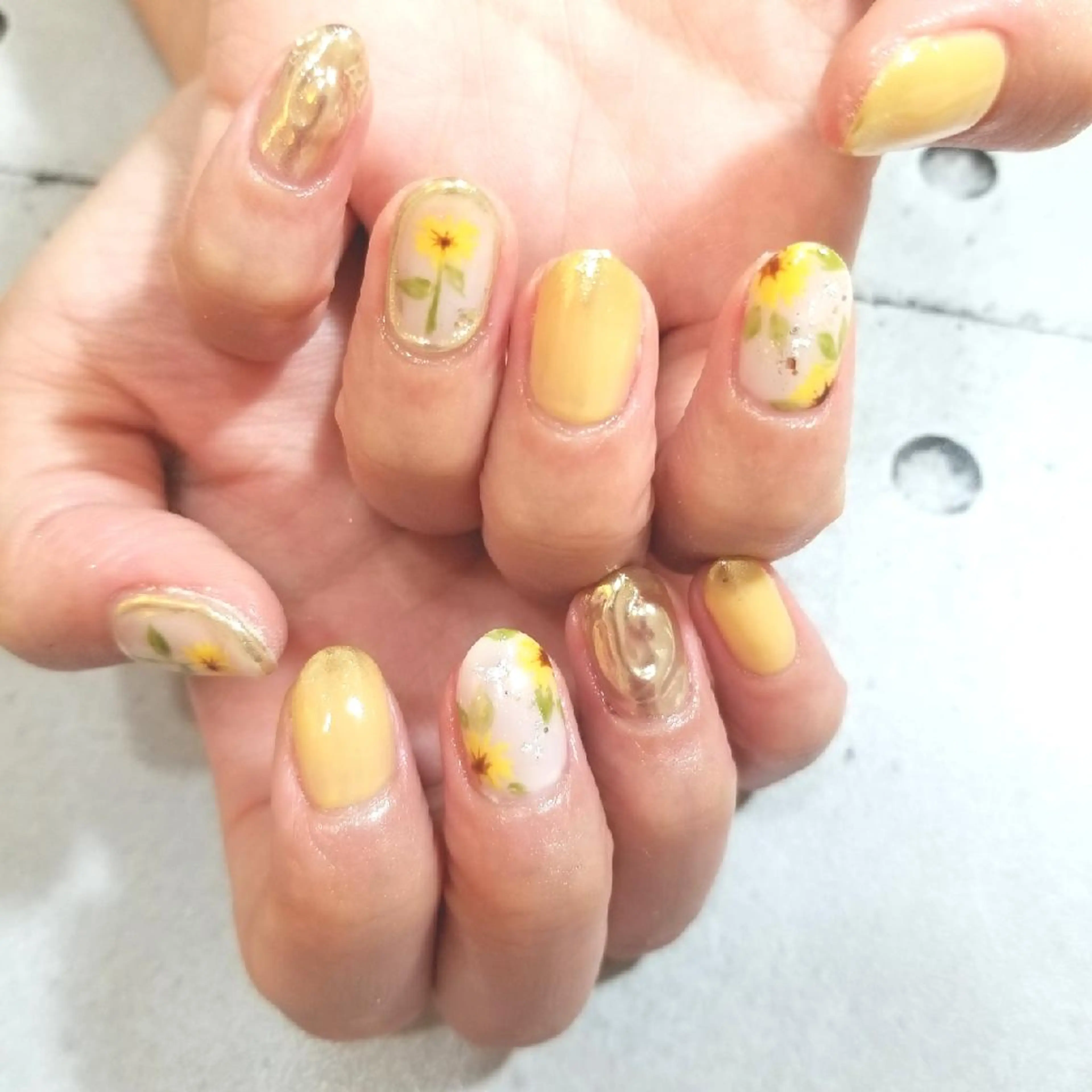 ネイル アートネイル nijiiro🌈 サトウのネイルデザイン