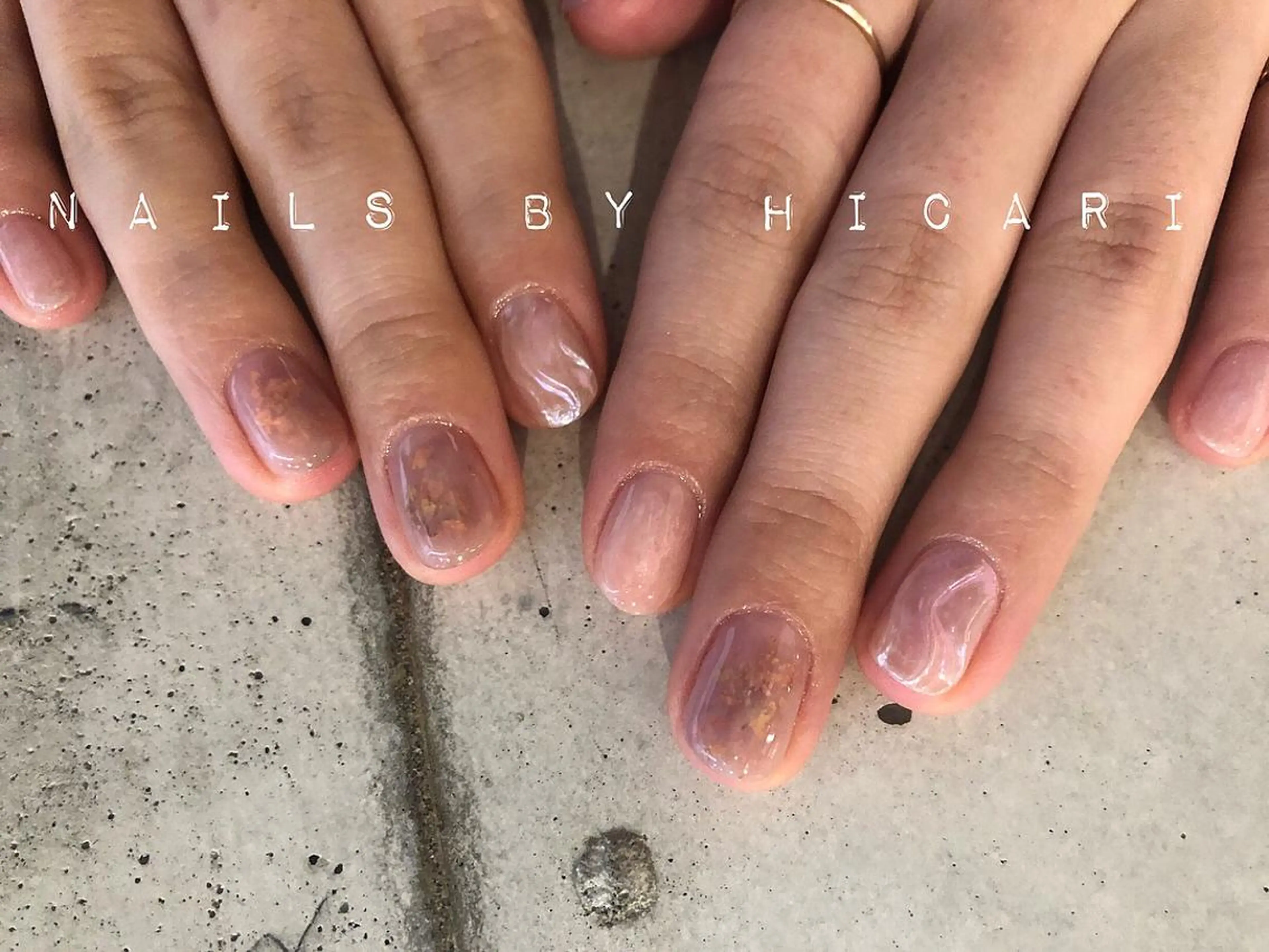 ショート カラー ネイル マツエク・マツパ ジェルネイル ニュアンスネイル パラジェル illum hicariのネイルデザイン