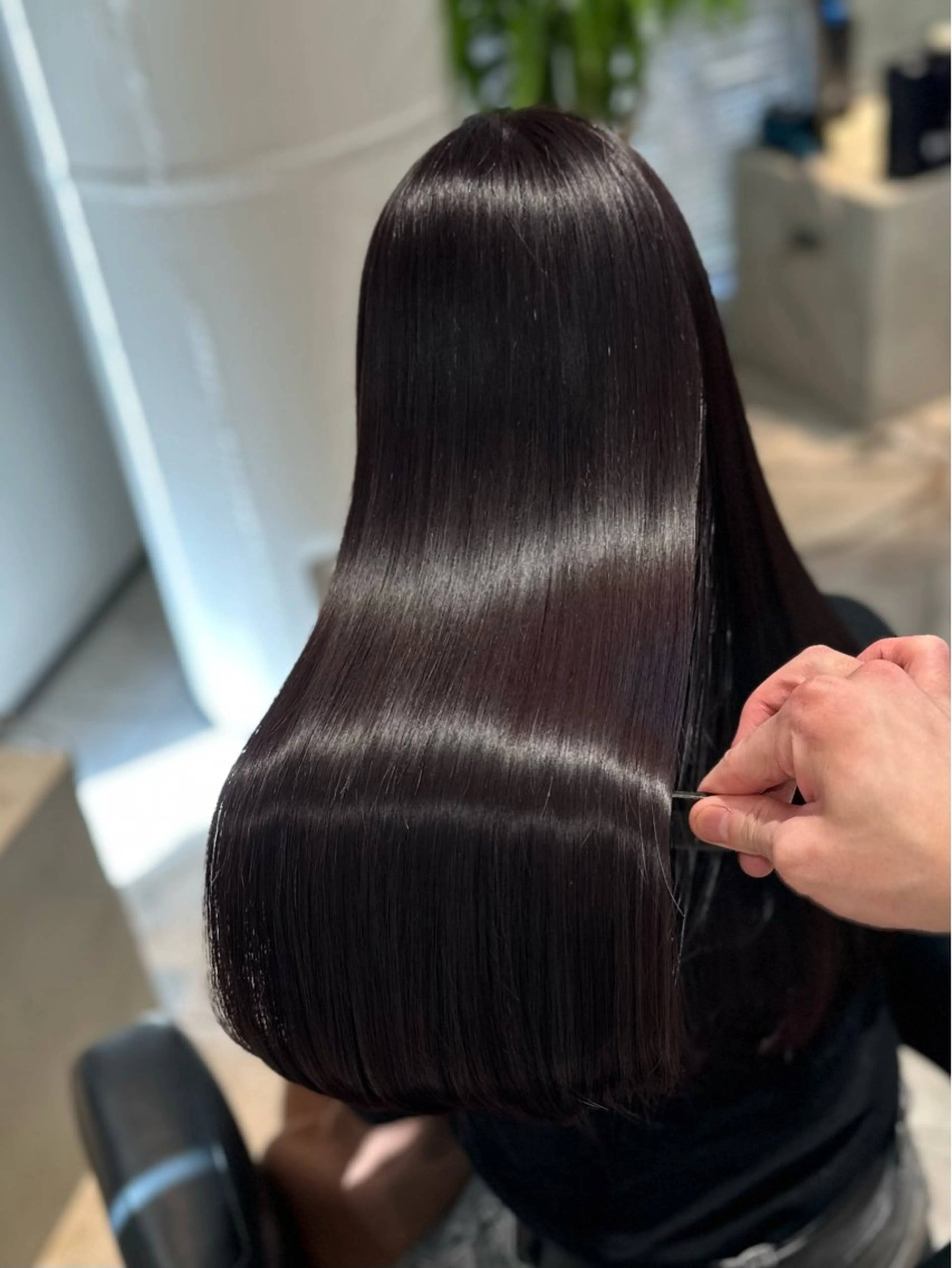 ロング パーマ カット ヘアカラー 縮毛矯正 トリートメント 美髪矯正🫧艶髪特化 🫧関口太郎のヘアスタイル