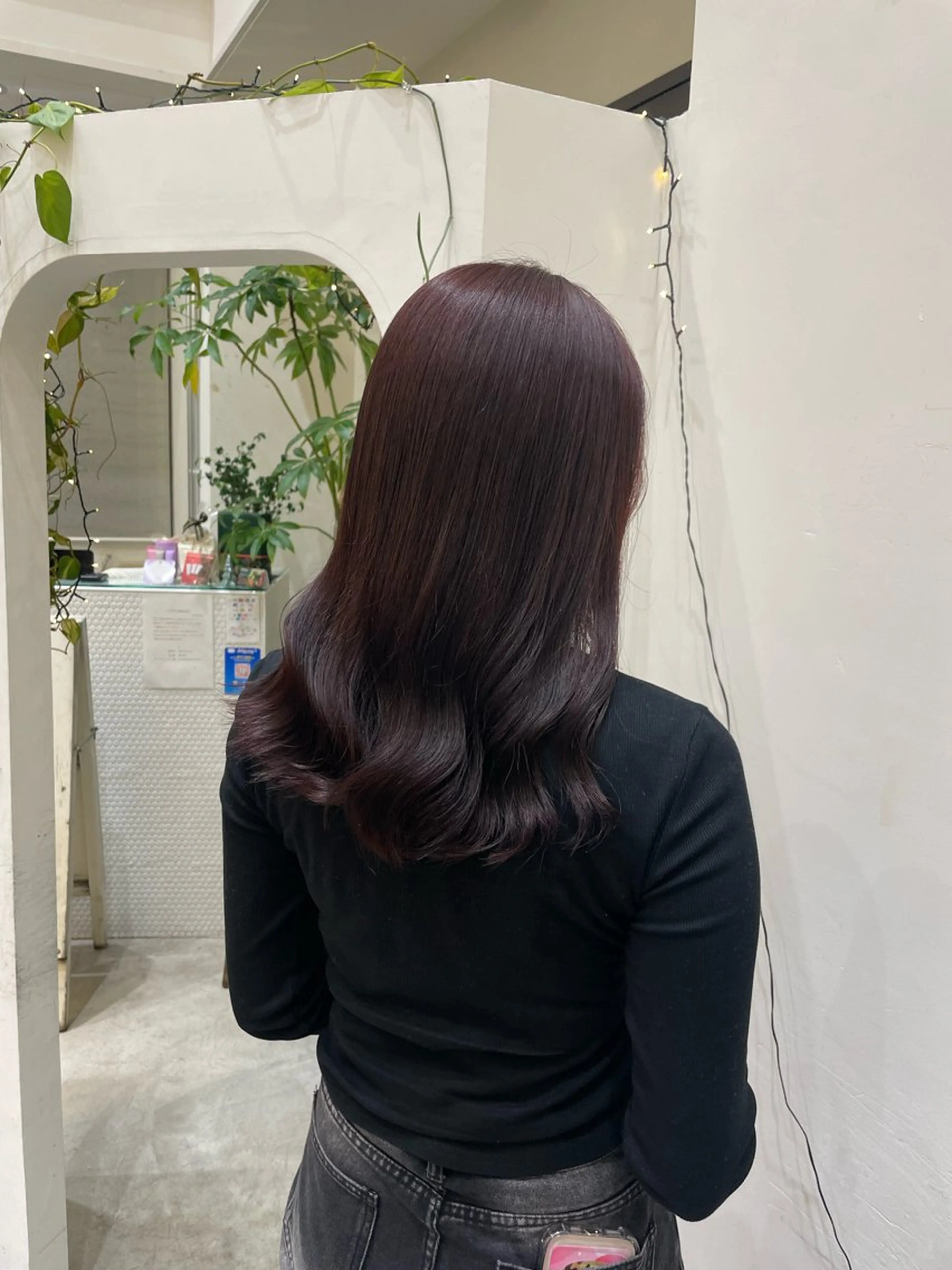 ロング カラー カシス 三宅 瑠偉のヘアスタイル