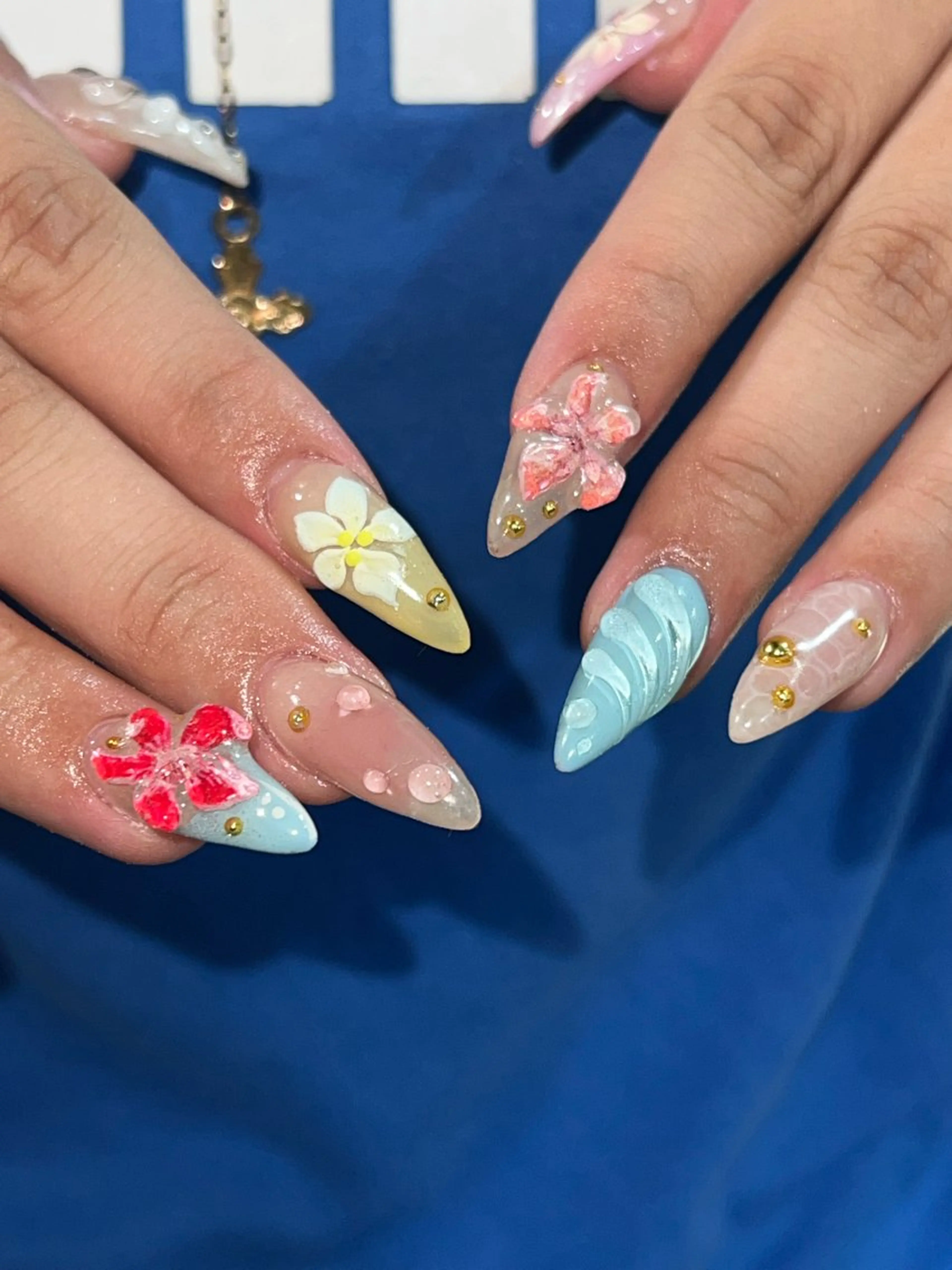 ネイル ハンドネイル フットネイル Hata nail 🎀個性派ニュアンスのネイルデザイン