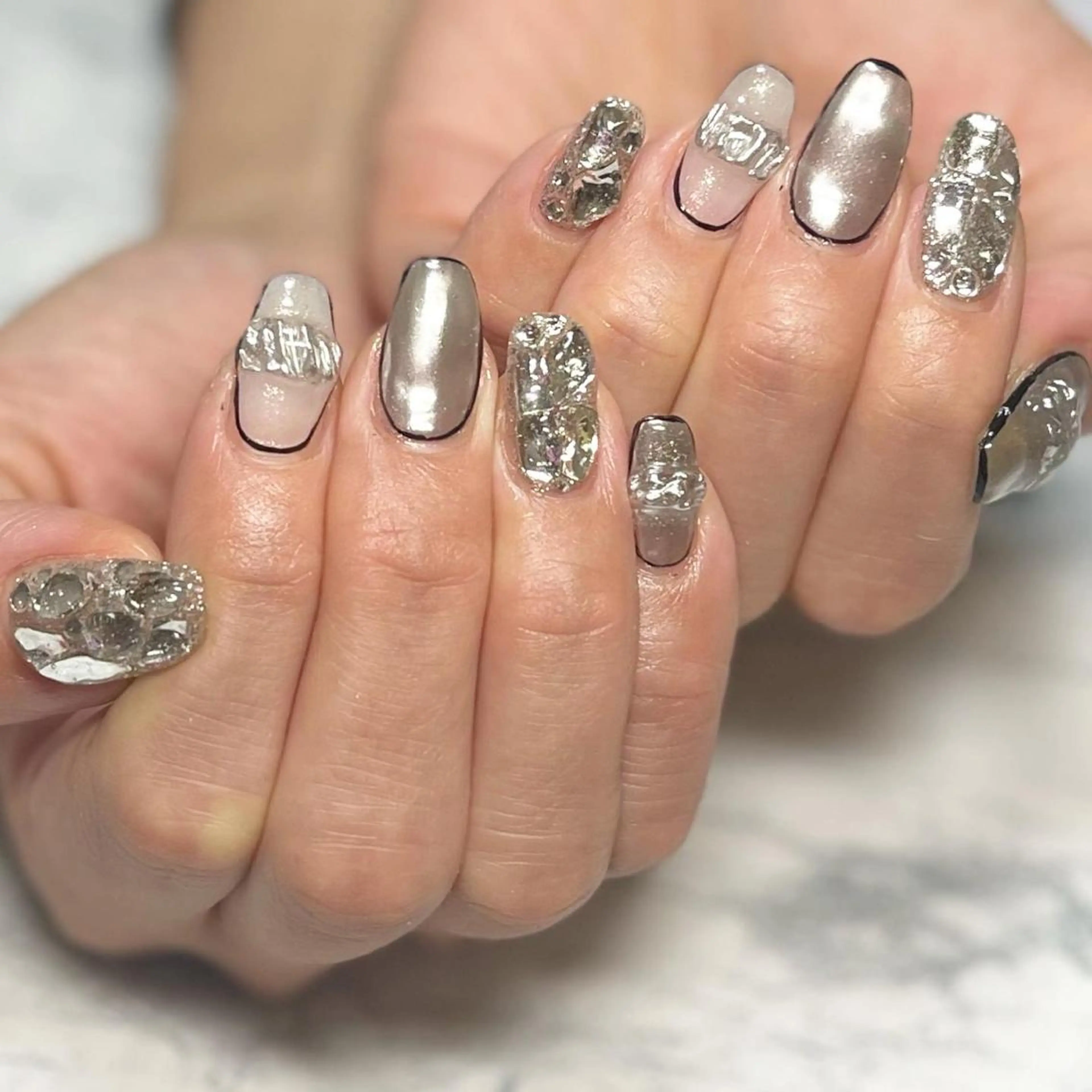 ネイル フットネイル ニュアンスネイル シルバー シンプルネイル 春ネイル ネイル フフラ所属・nail fufla ♡yamane♡のネイルデザイン