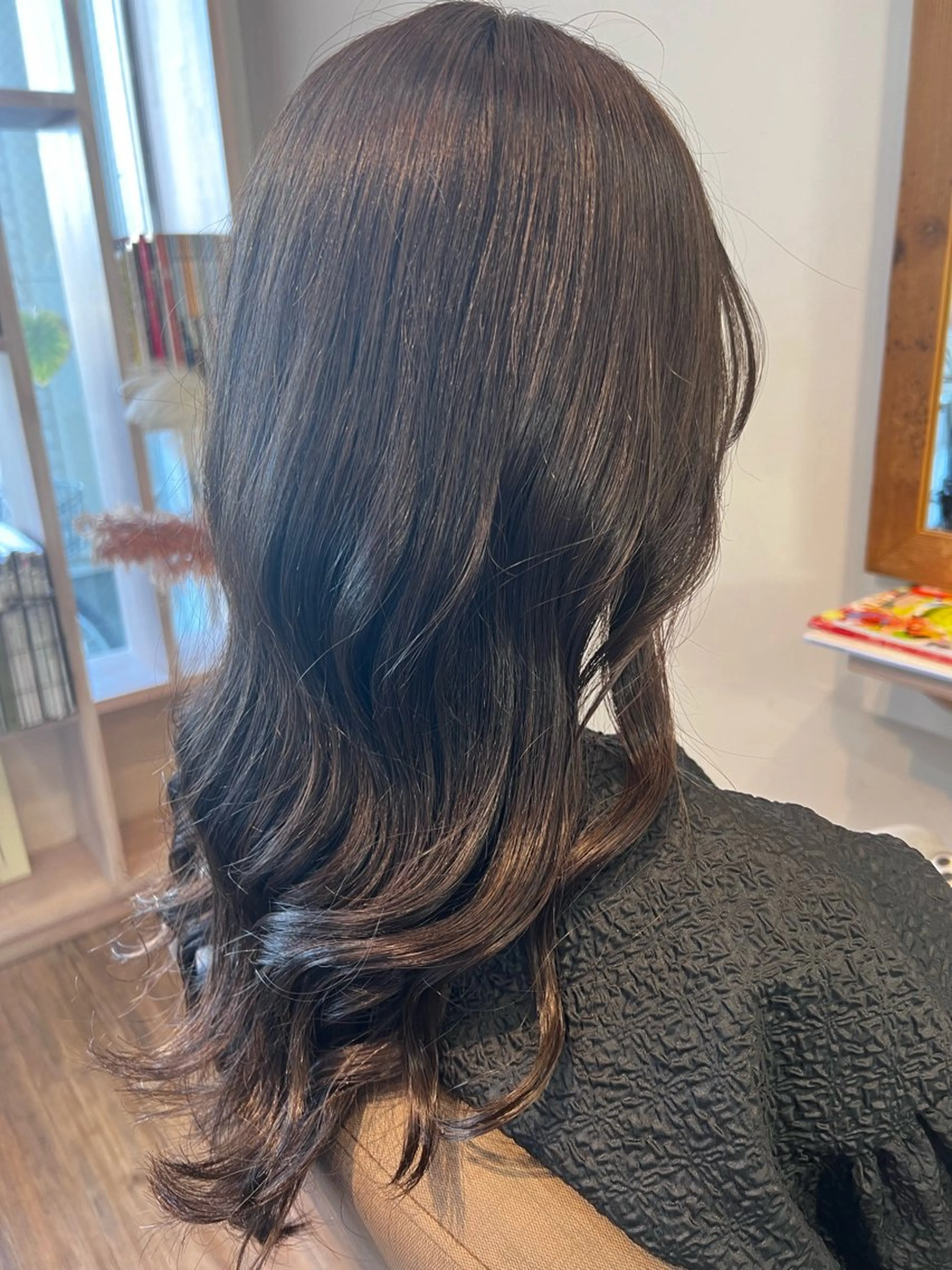 ロング カラー 佐藤 茉実のヘアスタイル