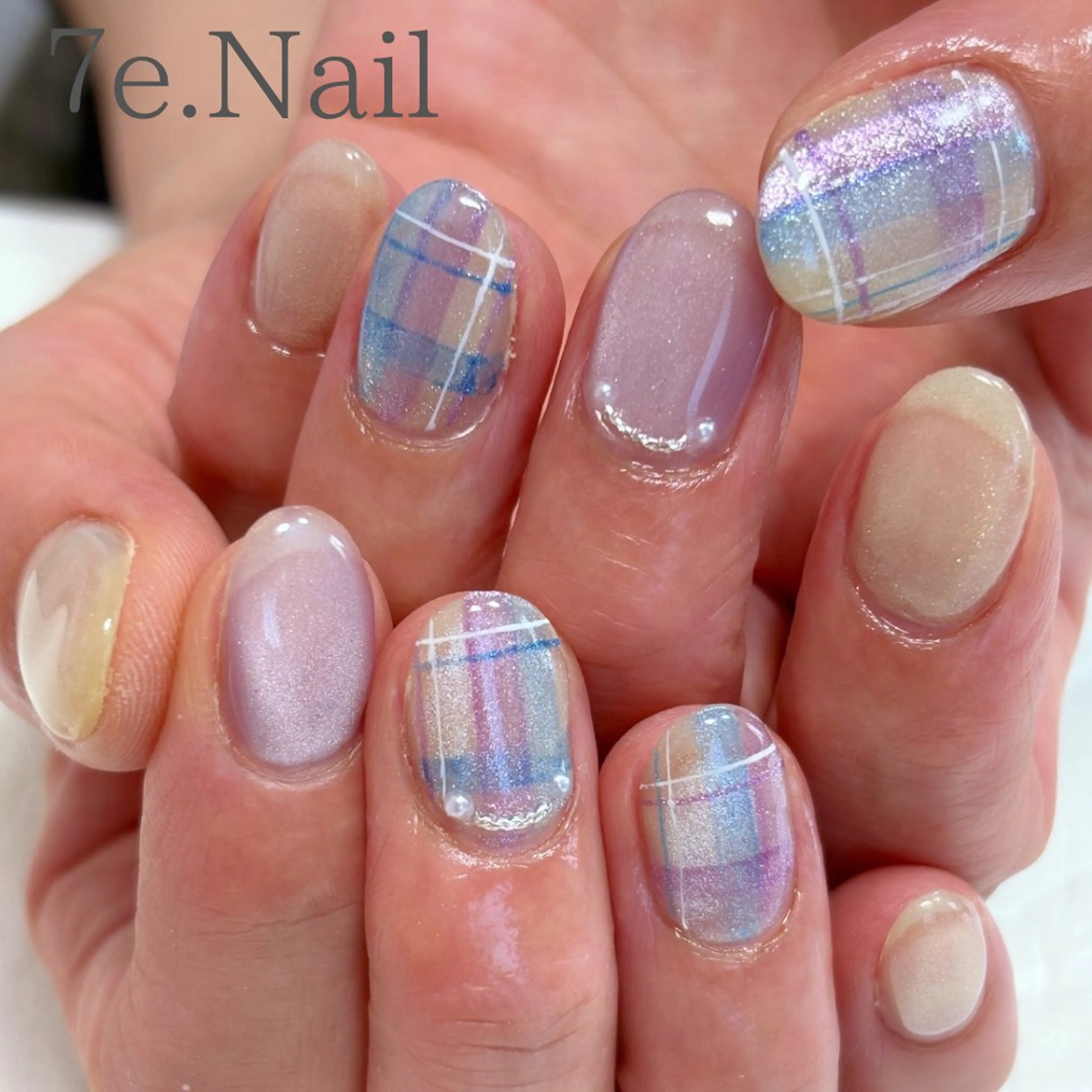 ネイル 7e. Nailのネイルデザイン