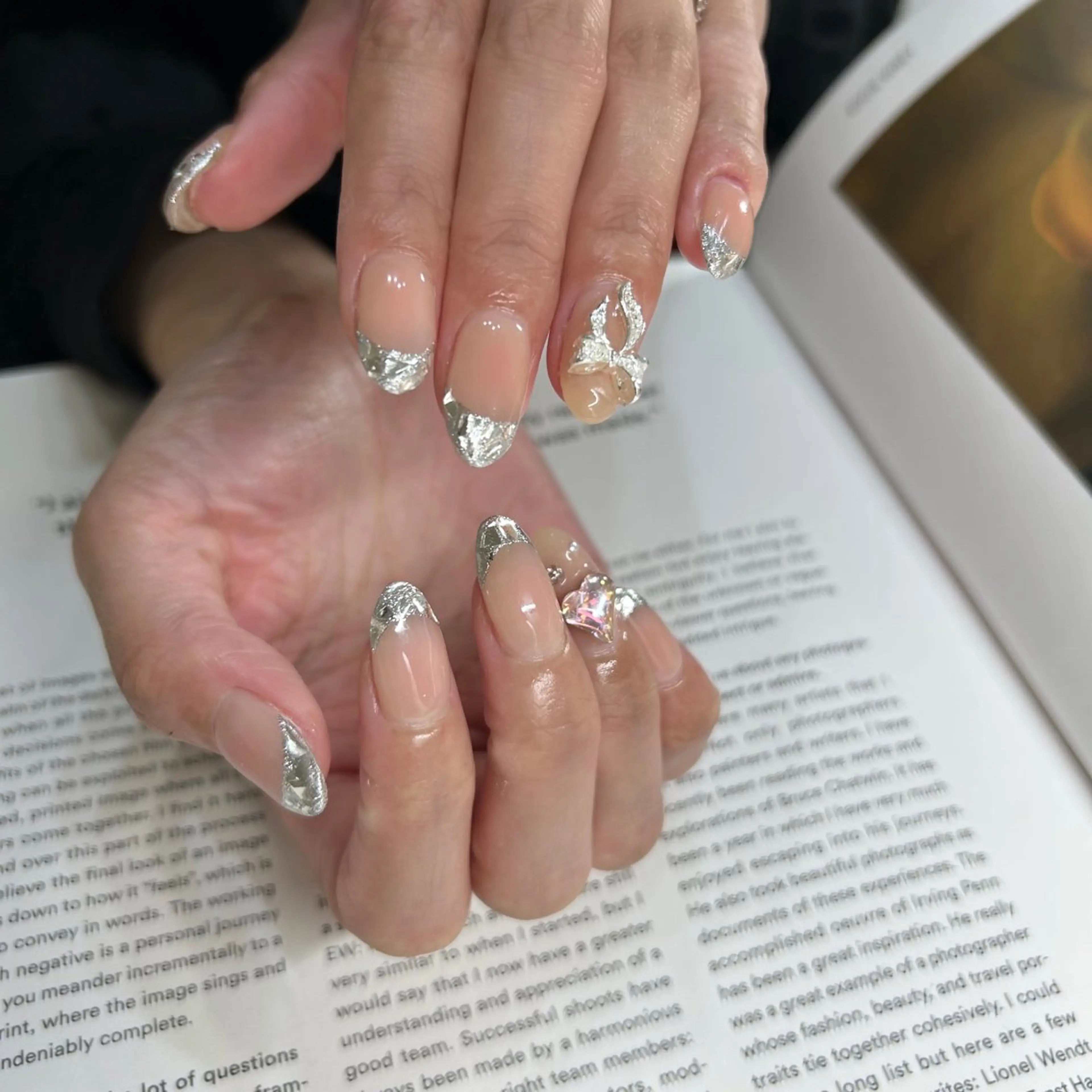 ネイル ブルー フットネイル ジェルネイル キラキラネイル 韓国ネイル RooM -mizuki-のネイルデザイン