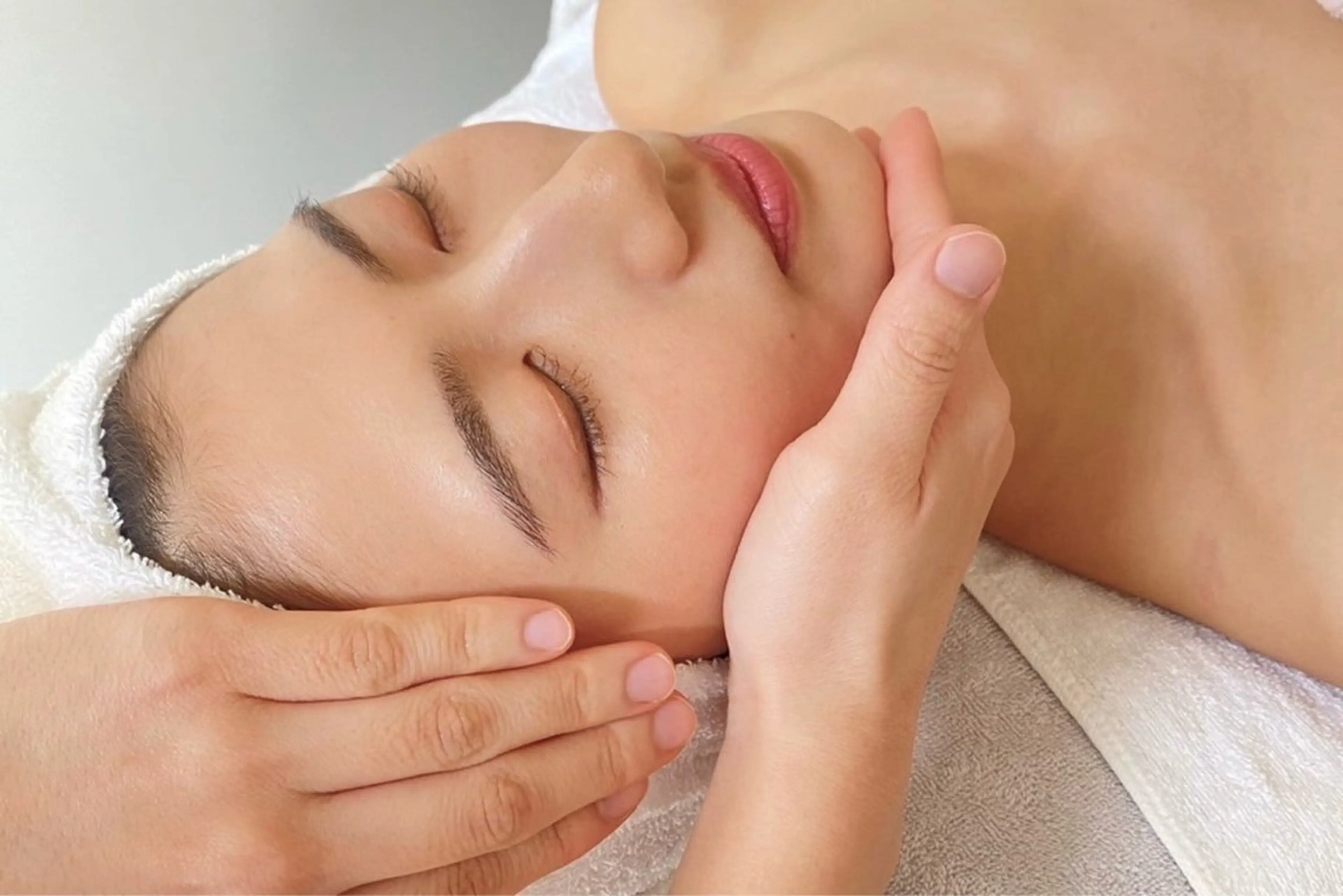 1月限定💛ヘッドマッサージ➕小顔フェイシャル✨ピーリングパックでお肌をふっかふかに😍💚の写真