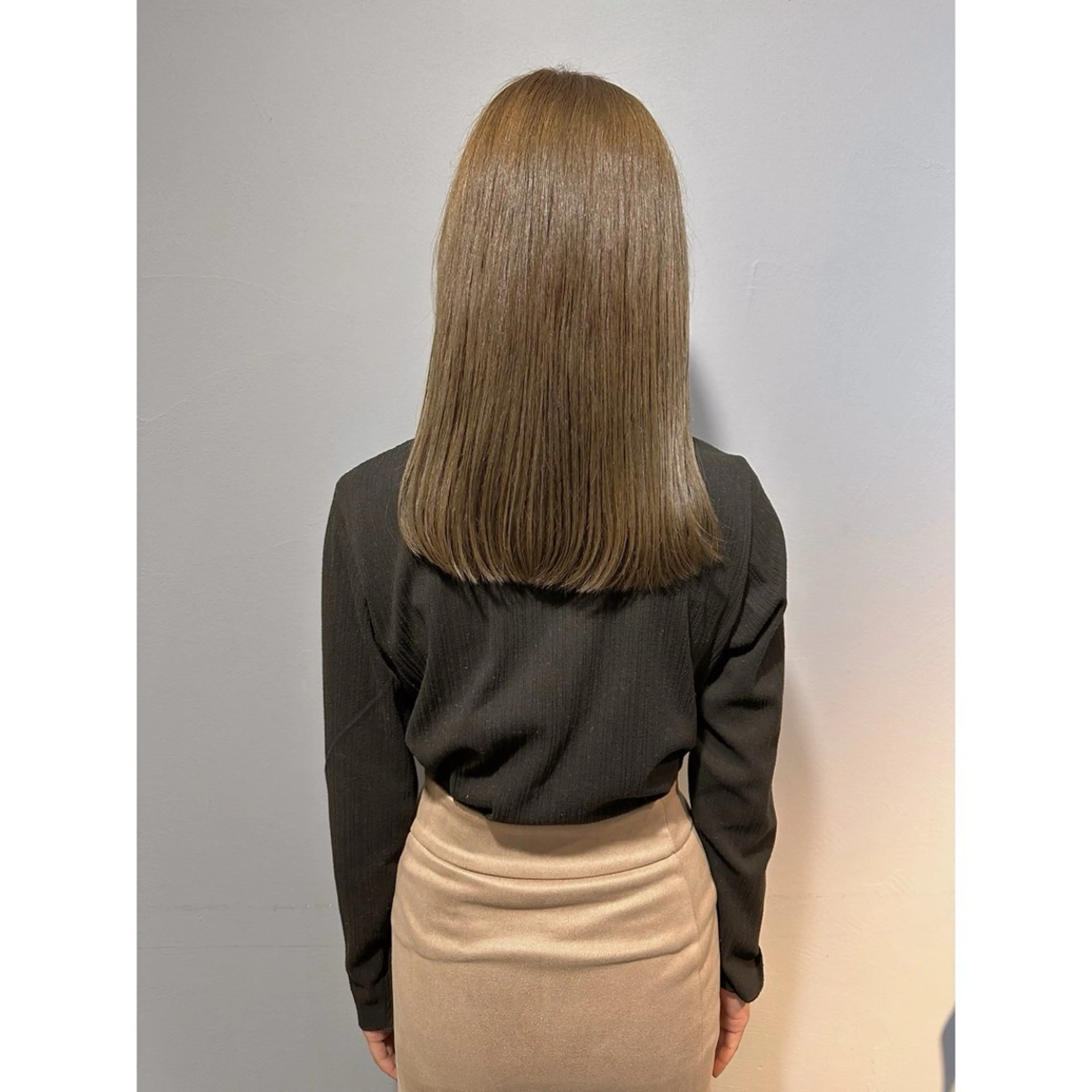 セミロング カラー ヘアアレンジ カット ヘアカラー トリートメント 湯浅 直樹のヘアスタイル