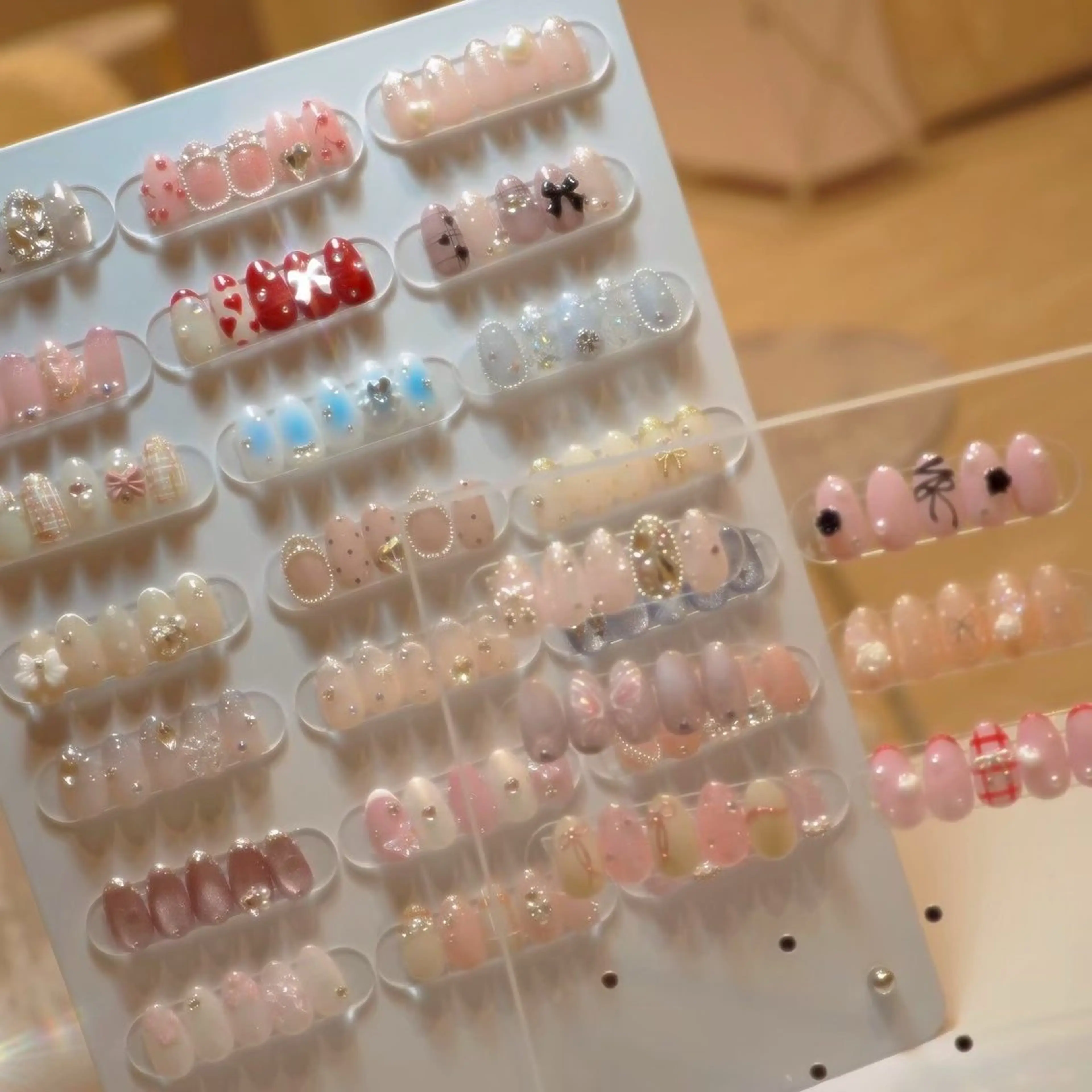 ネイル Lumee Ayakaのネイルデザイン