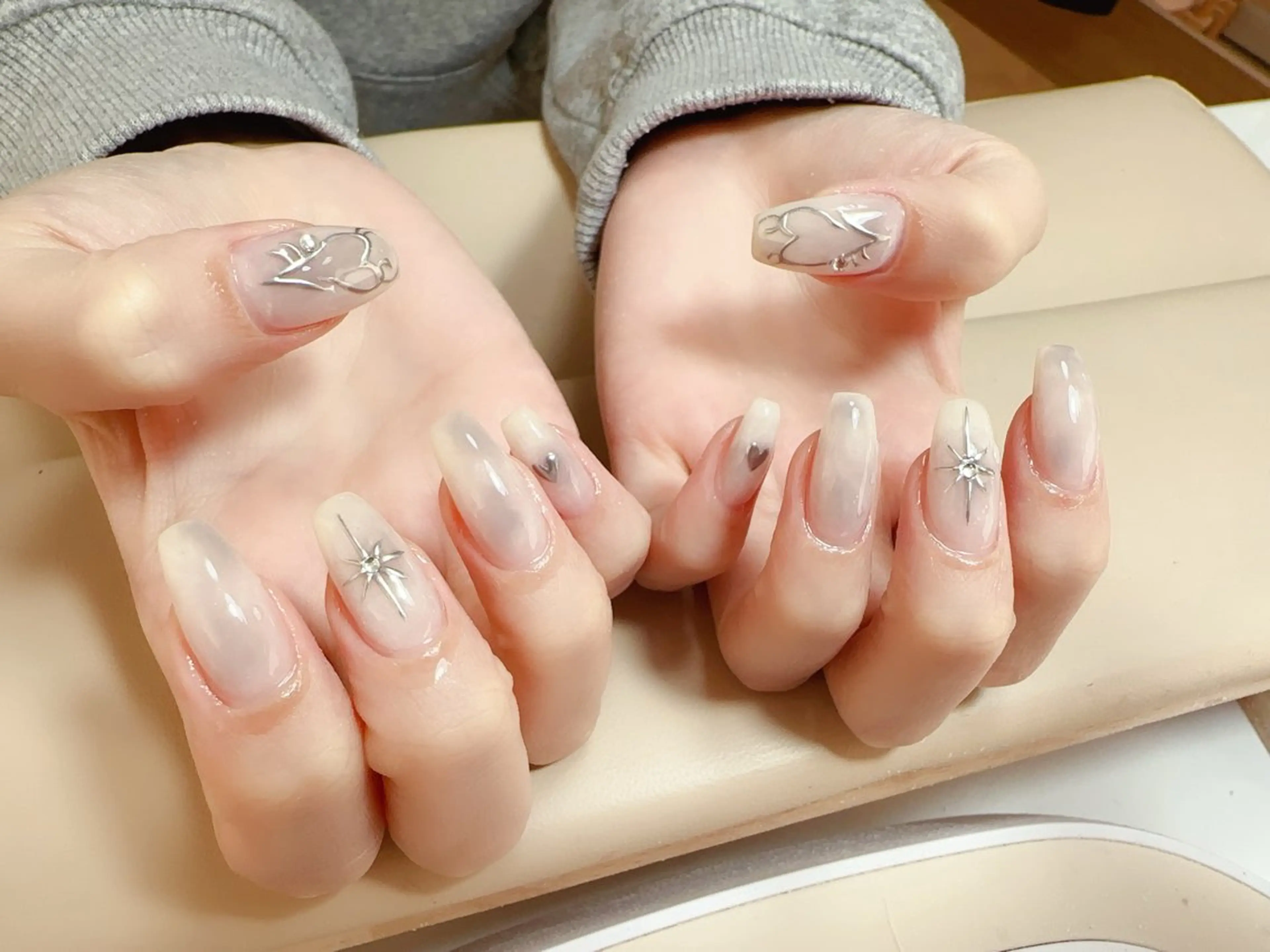 ネイル ハンドネイル NAIL CIRCLESのネイルデザイン