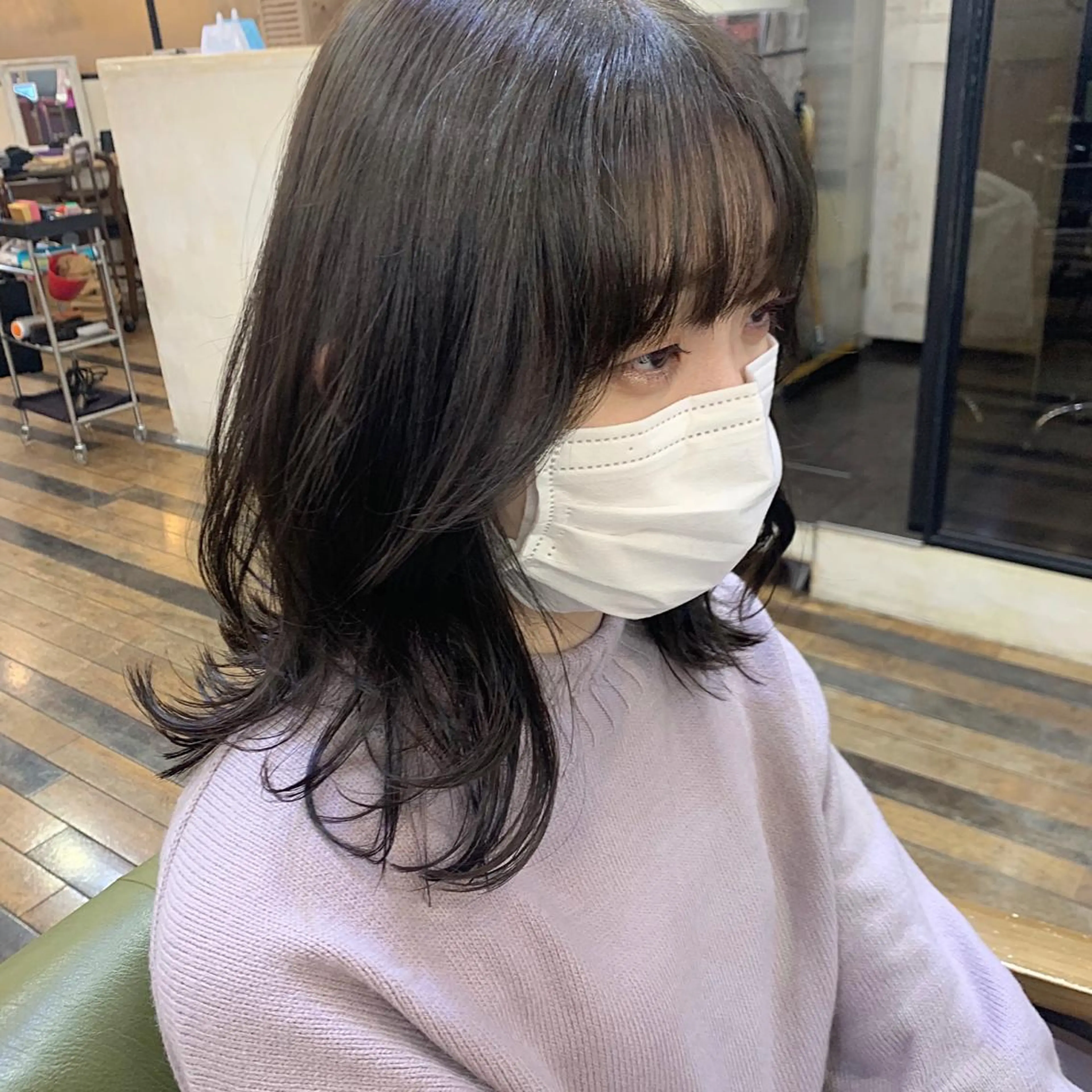 ミディアム カラー グレージュ オリーブカラー オリーブグレージュ オリーブグレー エギョモリ Sana / 韓国ヘア / カラーのヘアスタイル