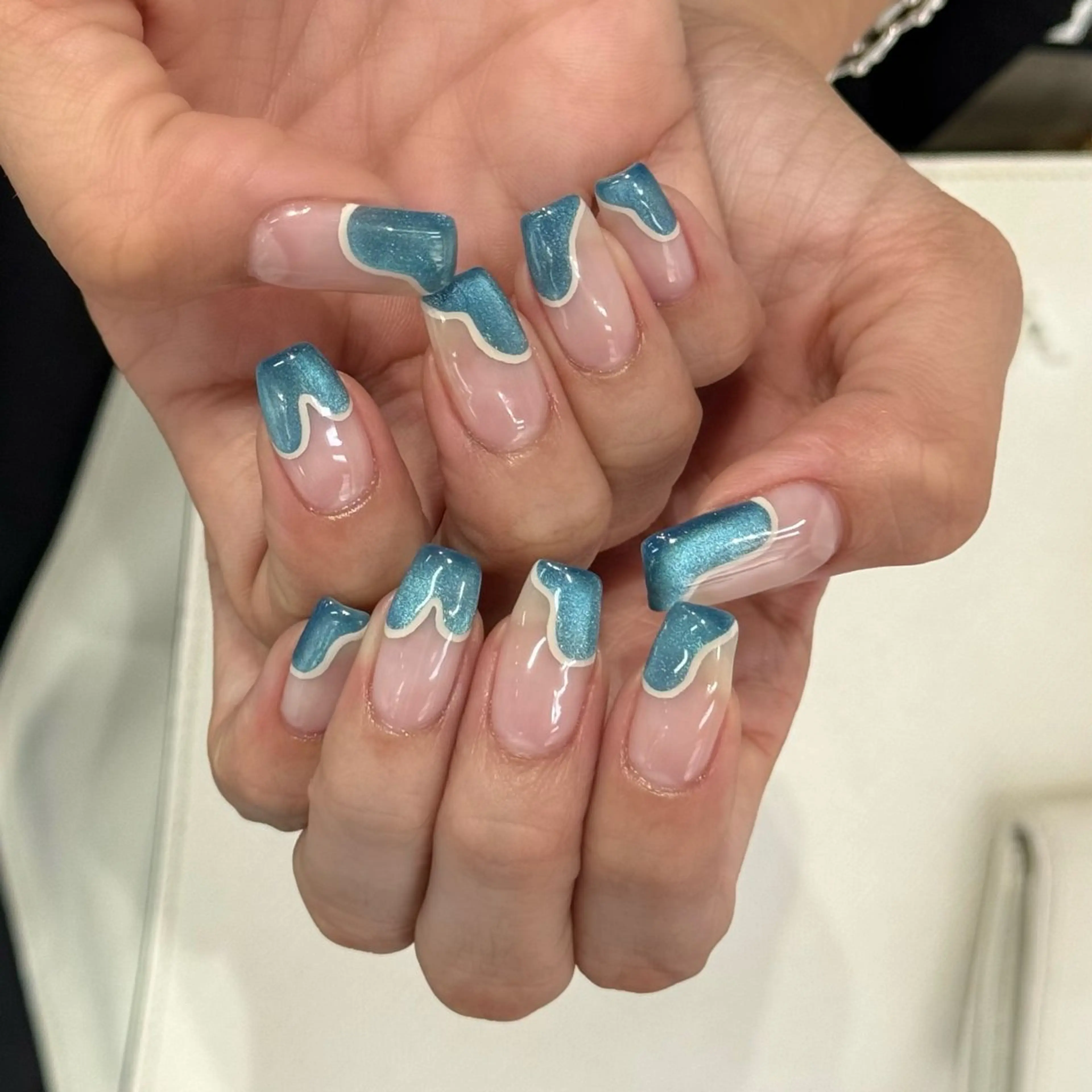 ネイル マグネットネイル ホワイト ハンドネイル Momoka ネイリスト福岡/薬院のネイルデザイン