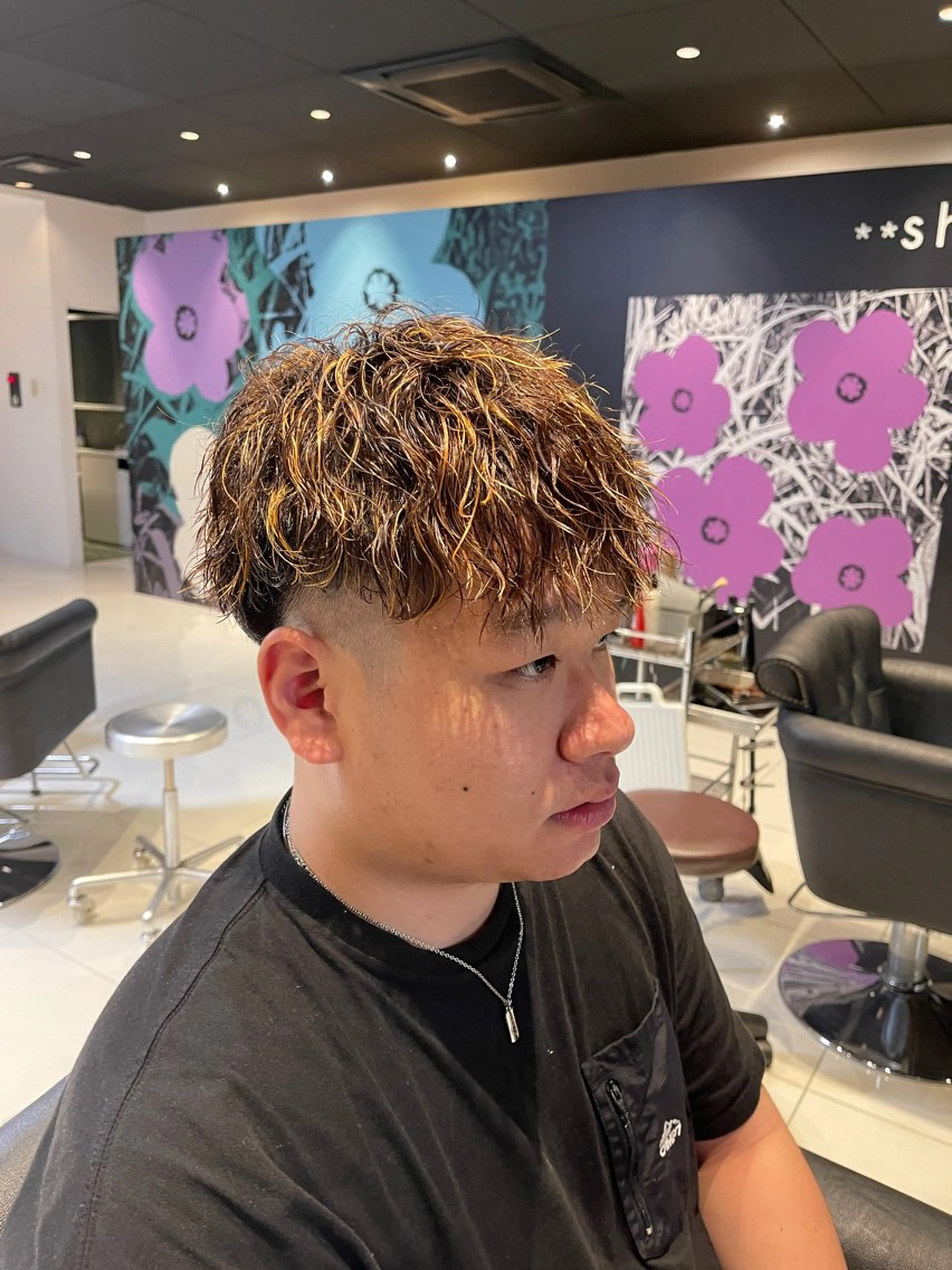 ショート メンズ メンズハイライト ハイライト カット パーマ トリートメント 三好 達也のヘアスタイル