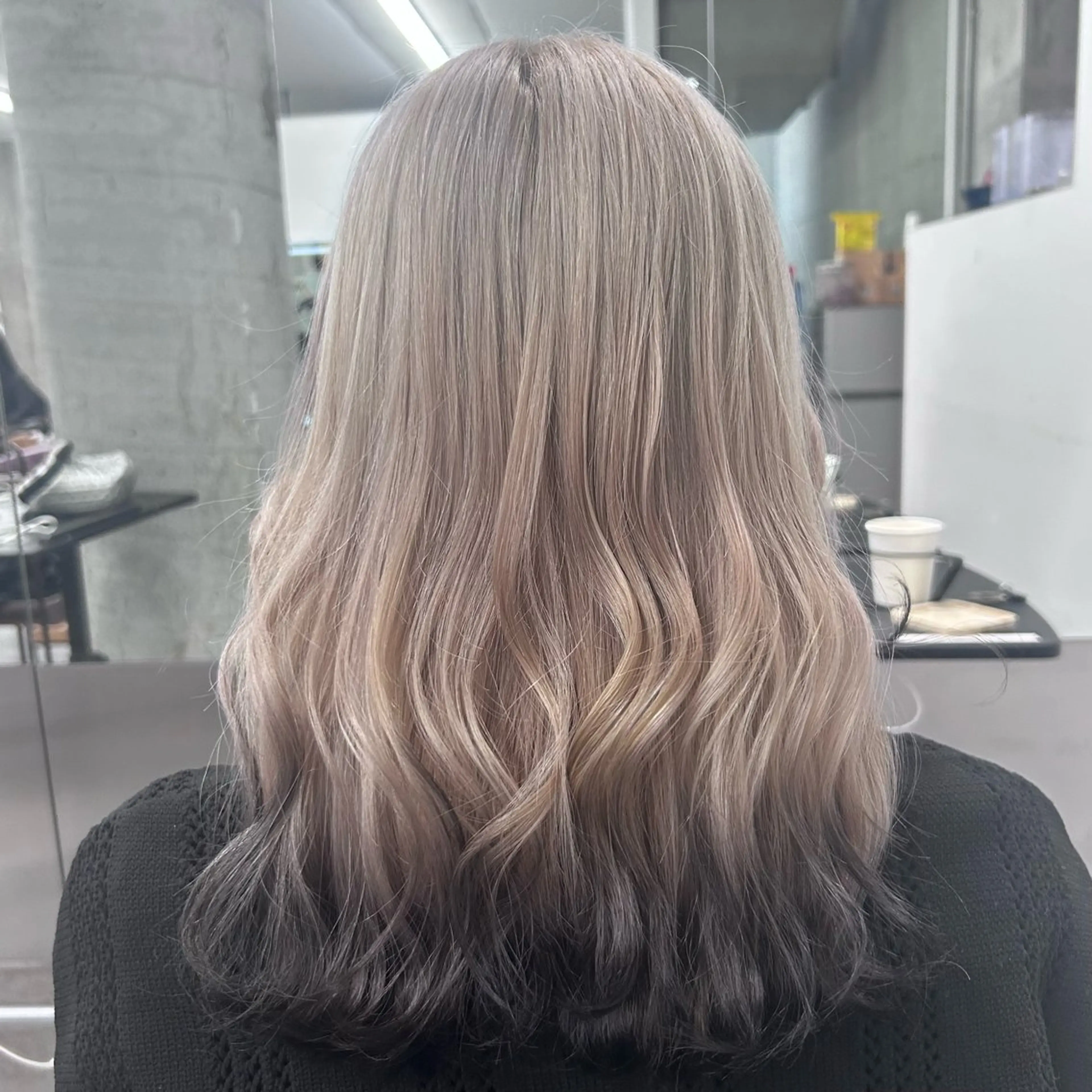 ミディアム カラー ブリーチ ケアブリーチ デザインカラー ダブルカラー ハイトーンカラー Aoba 🫧艶ハイトーン🫧のヘアスタイル